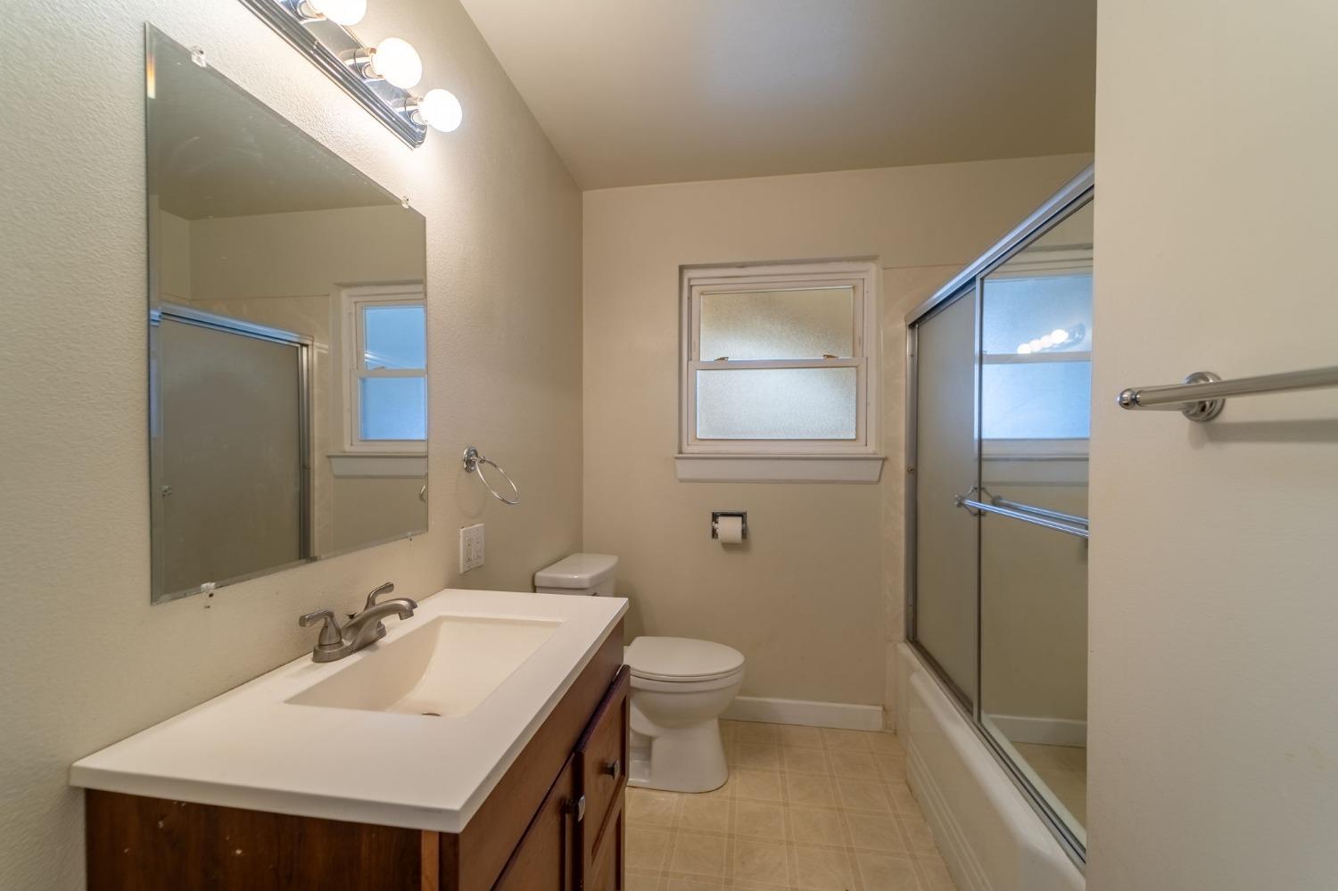 Detail Gallery Image 16 of 30 For 1517 Paulette Ave, Modesto,  CA 95355 - 3 Beds | 2 Baths