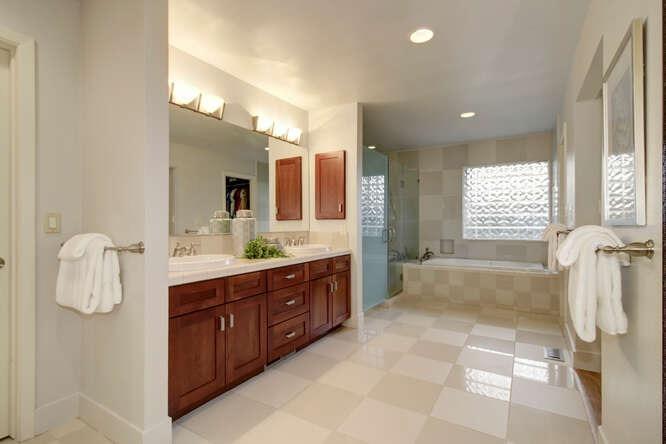 Detail Gallery Image 34 of 53 For 4049 Wycombe Dr, Sacramento,  CA 95864 - 5 Beds | 4/1 Baths