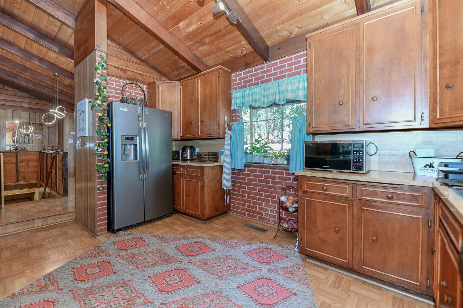 Detail Gallery Image 11 of 37 For 25215 Sugar Pine Dr, Pioneer,  CA 95666 - 4 Beds | 3/1 Baths