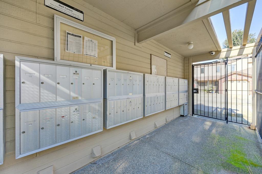 Detail Gallery Image 24 of 39 For 2250 Scarborough Dr #18,  Lodi,  CA 95240 - 2 Beds | 2/1 Baths