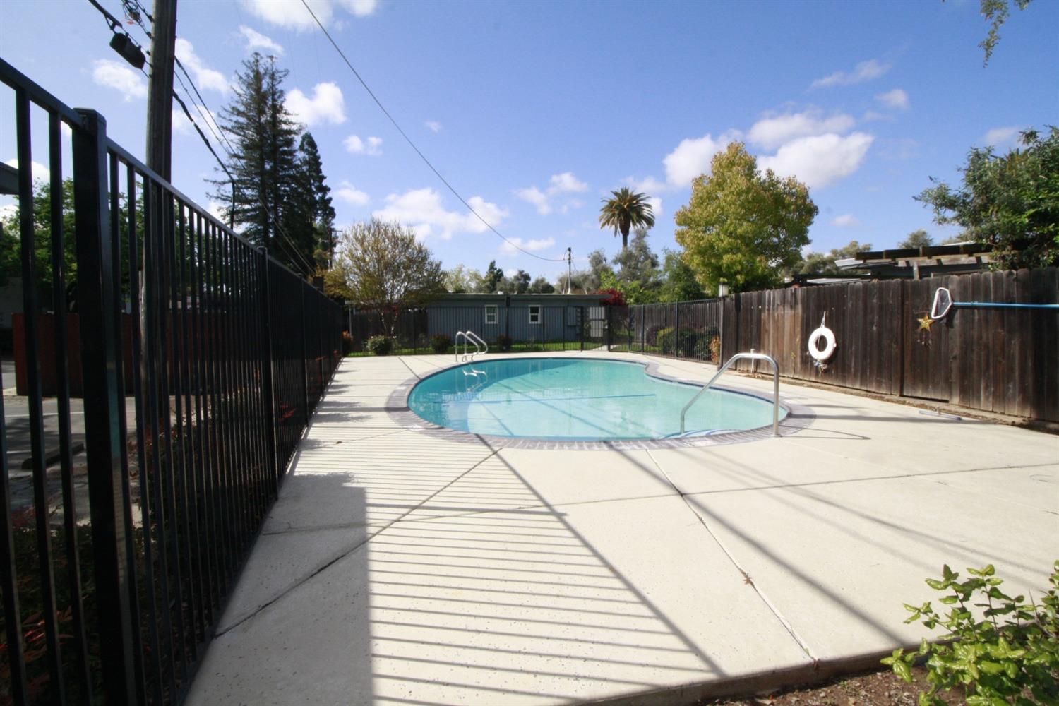 Detail Gallery Image 32 of 40 For 2950 Marconi Ave #103,  Sacramento,  CA 95821 - 2 Beds | 1 Baths