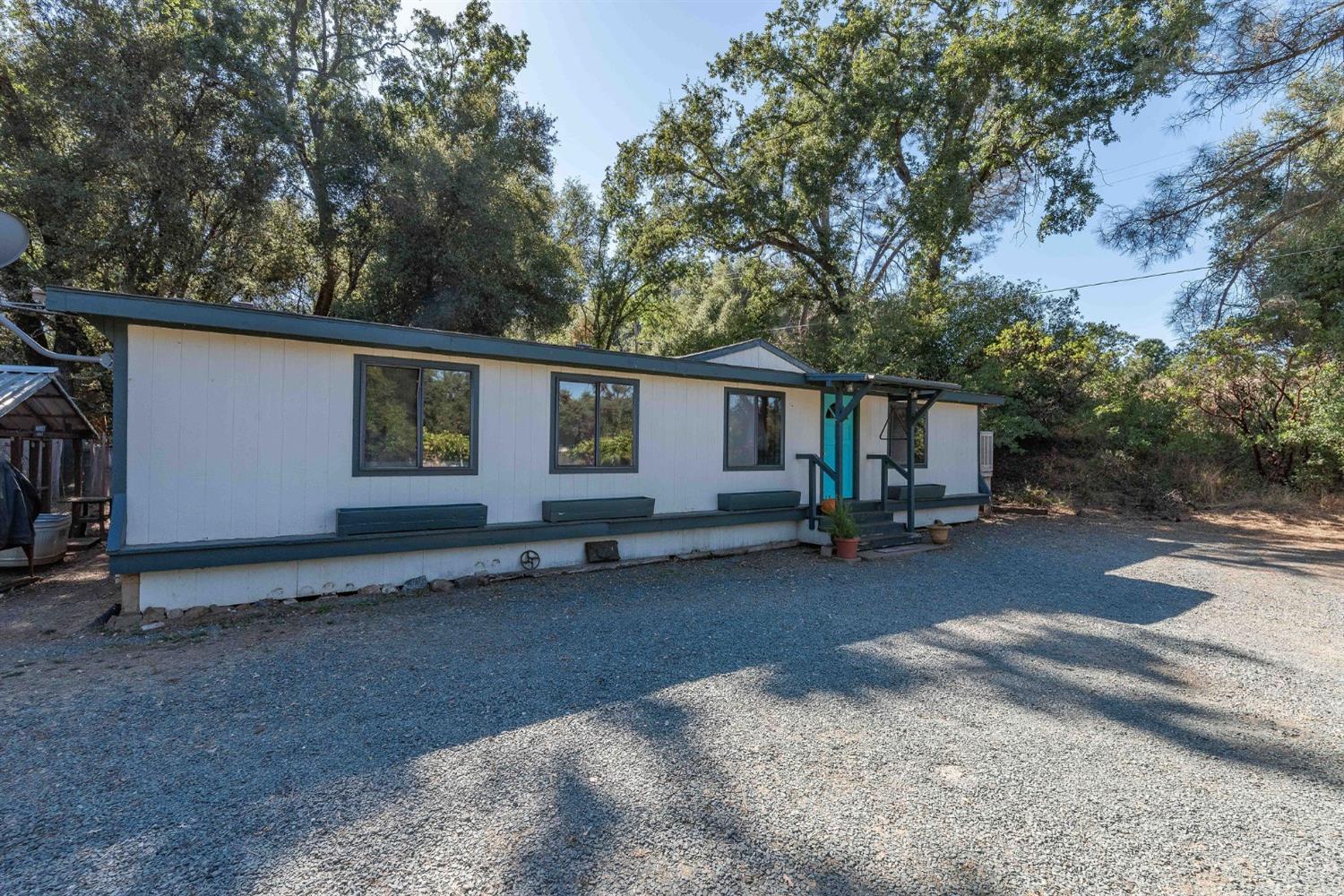 Photo of 13930 Fiddletown Rd in Fiddletown, CA