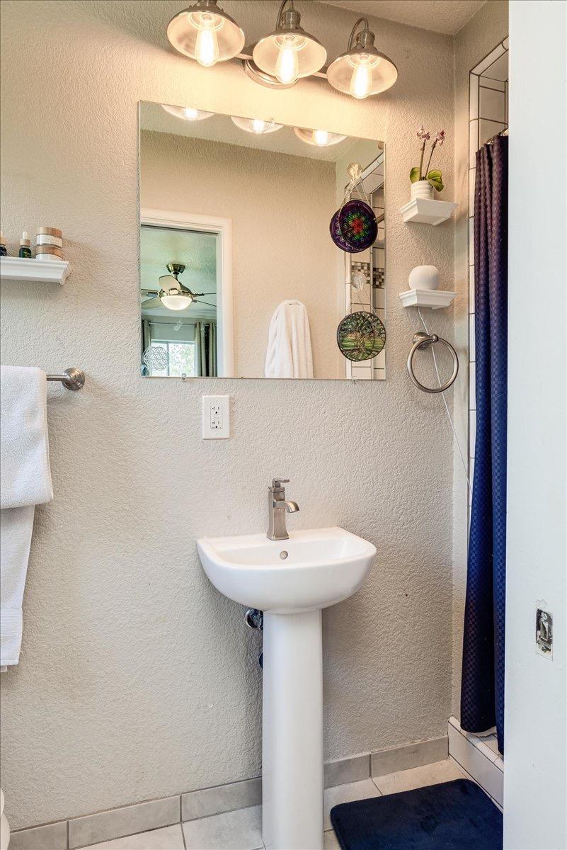 Detail Gallery Image 18 of 29 For 6630 Golf View Dr, Sacramento,  CA 95822 - 3 Beds | 2 Baths