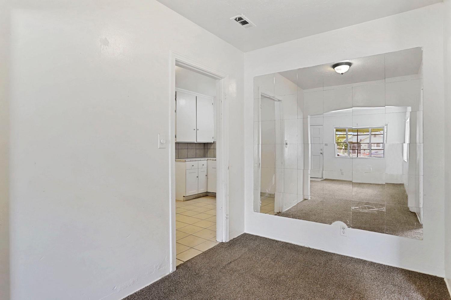 Detail Gallery Image 12 of 33 For 1744 S American St, Stockton,  CA 95206 - 2 Beds | 2 Baths