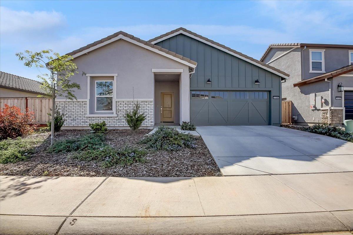 Detail Gallery Image 1 of 32 For 1108 Cedar Dr, Wheatland,  CA 95692 - 4 Beds | 2 Baths