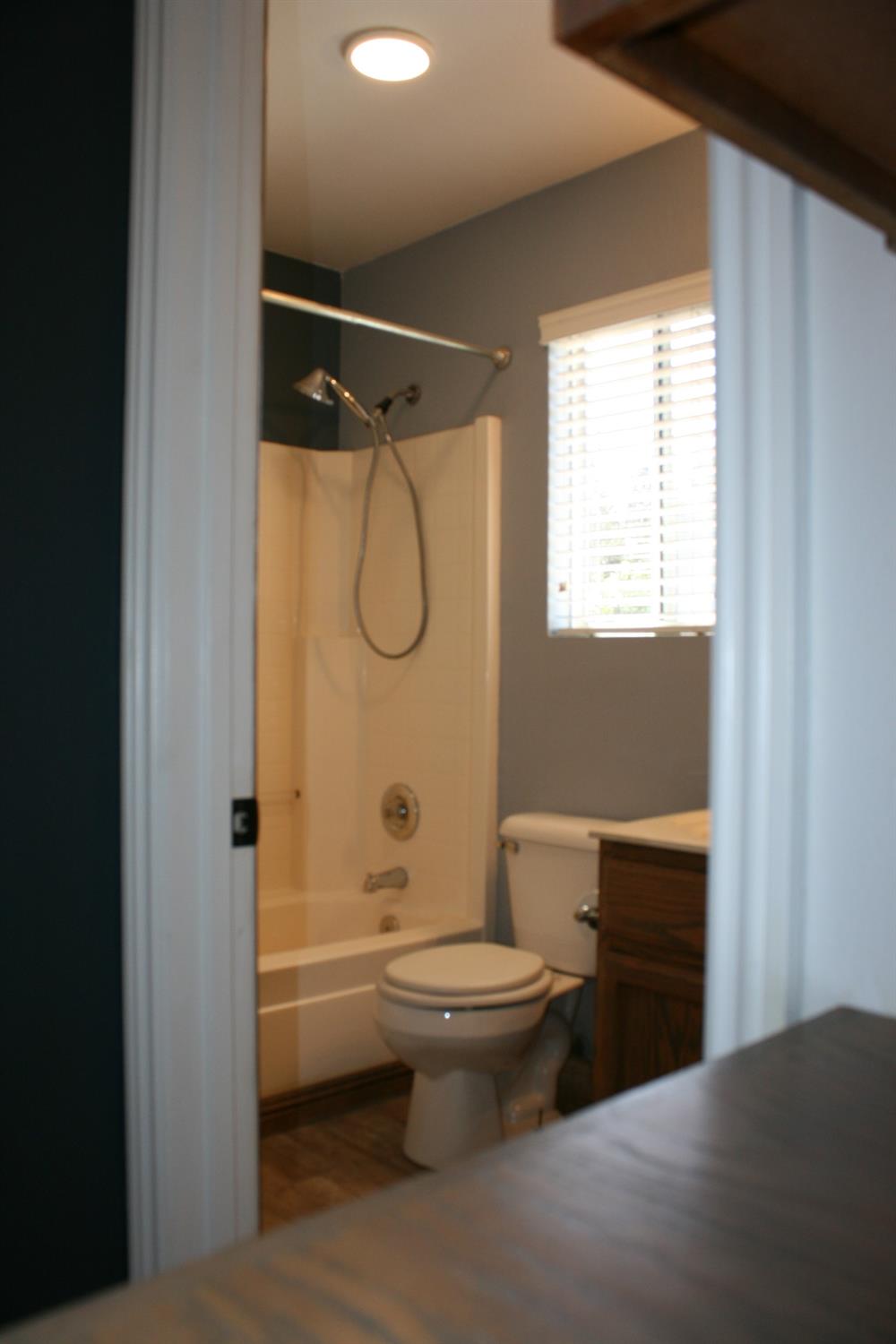 Detail Gallery Image 36 of 41 For 3753 Hepburn Cir, Stockton,  CA 95209 - 3 Beds | 2/1 Baths