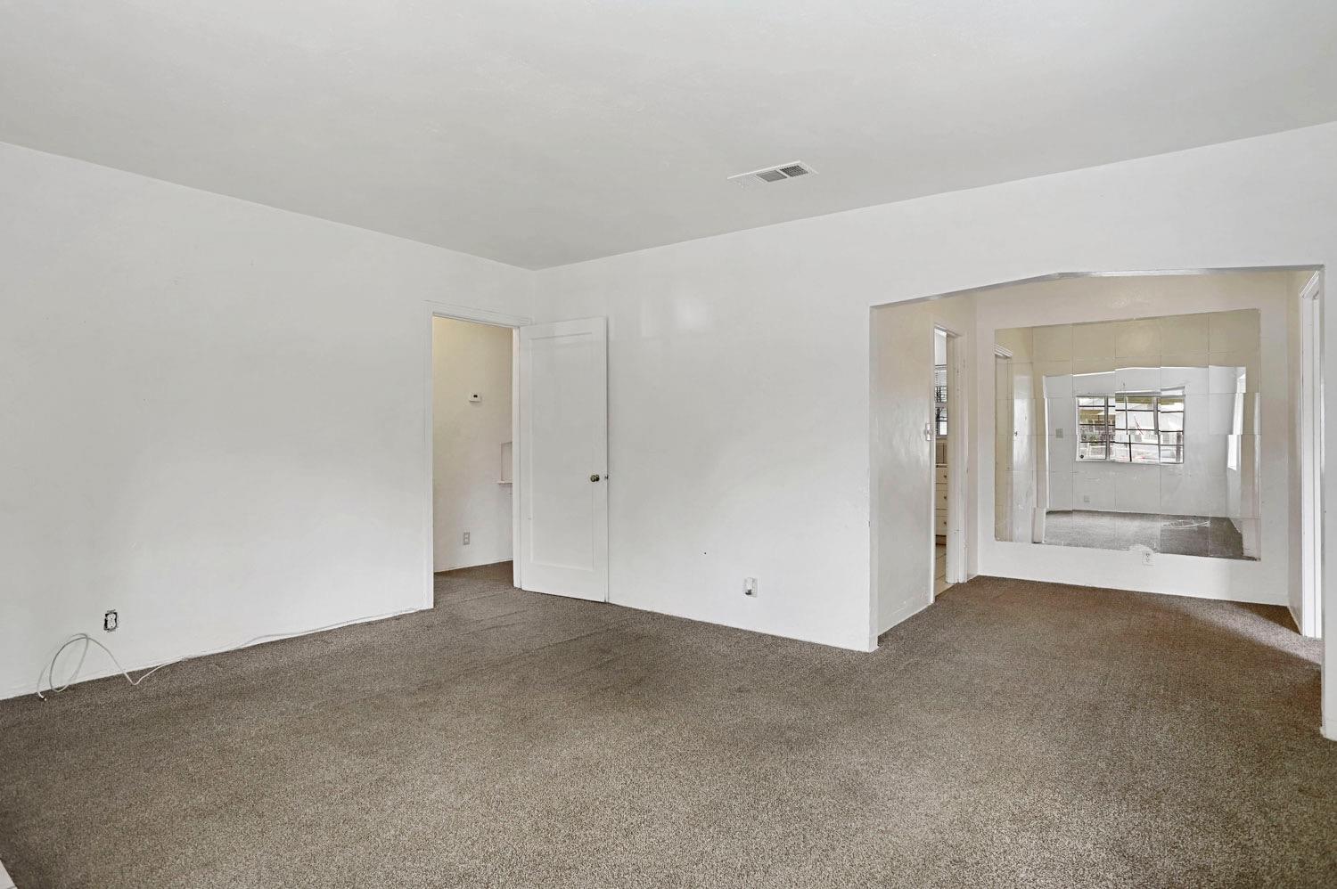 Detail Gallery Image 11 of 33 For 1744 S American St, Stockton,  CA 95206 - 2 Beds | 2 Baths