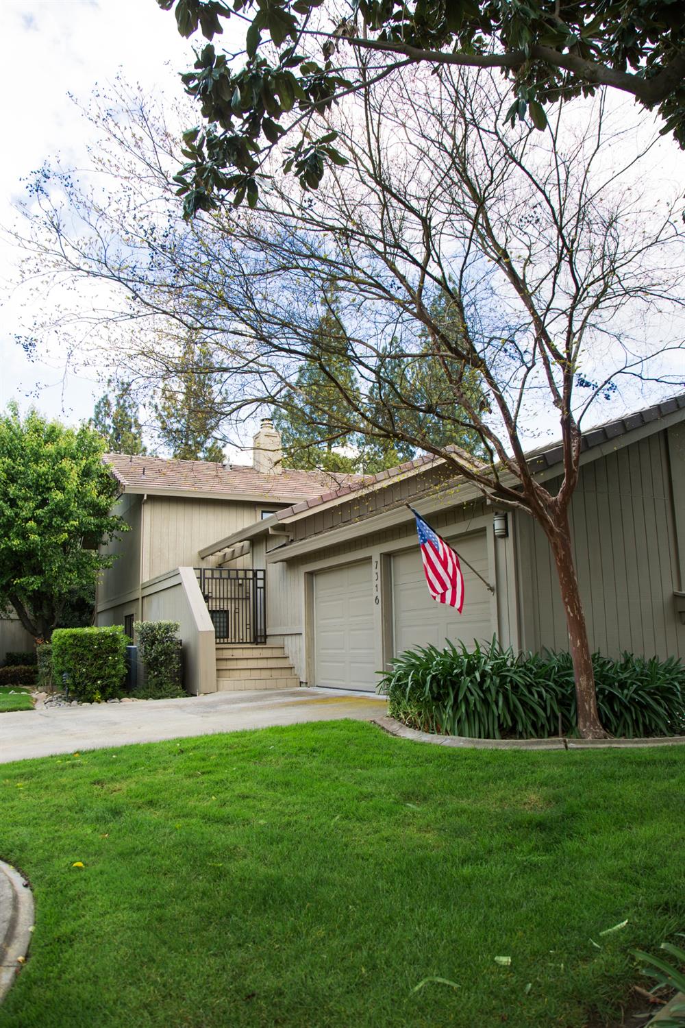 Detail Gallery Image 2 of 35 For 7316 Del Cielo Way, Modesto,  CA 95356 - 2 Beds | 2/1 Baths