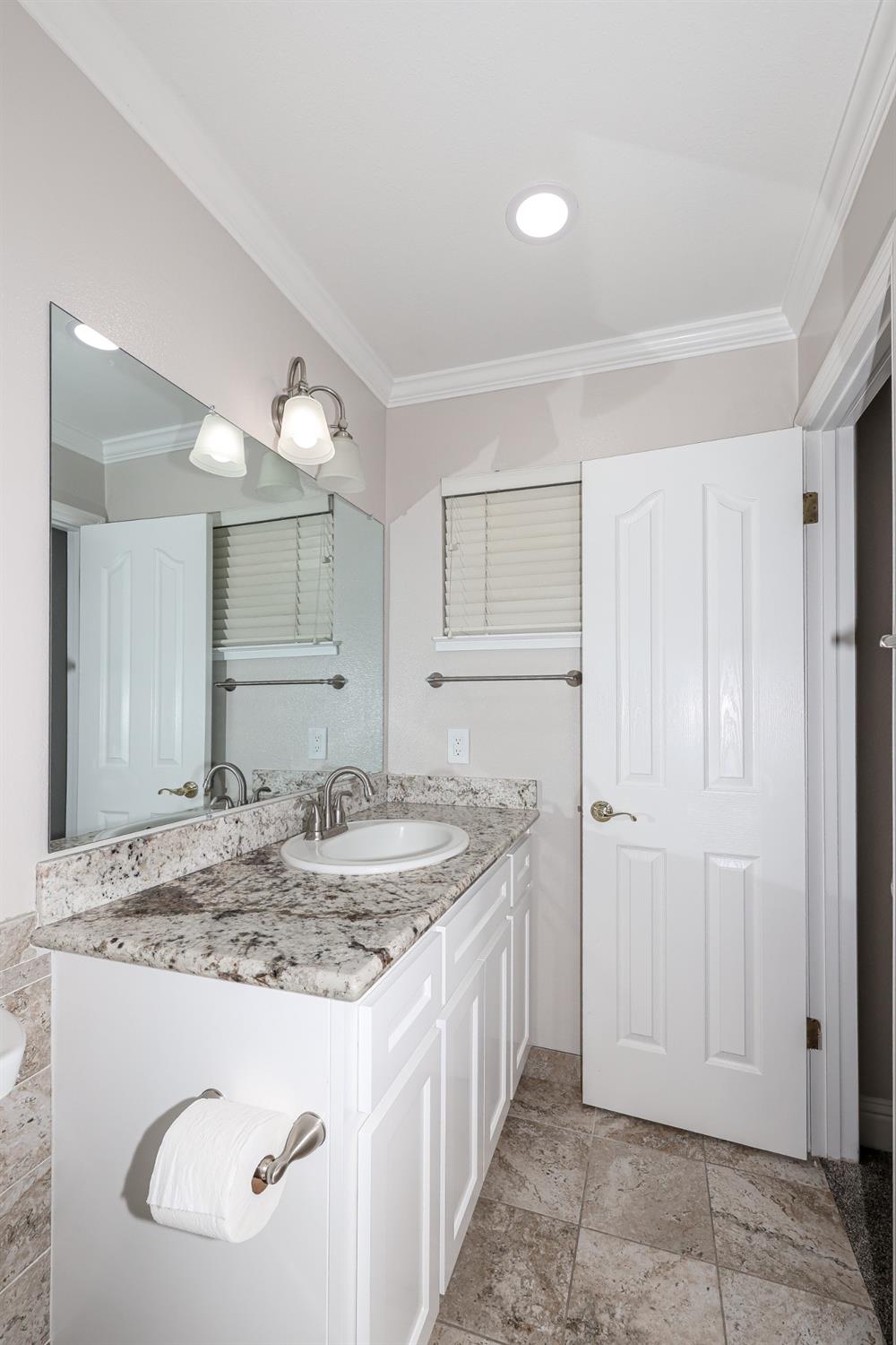 Detail Gallery Image 25 of 44 For 2025 Summerset St, Atwater,  CA 95301 - 3 Beds | 2 Baths