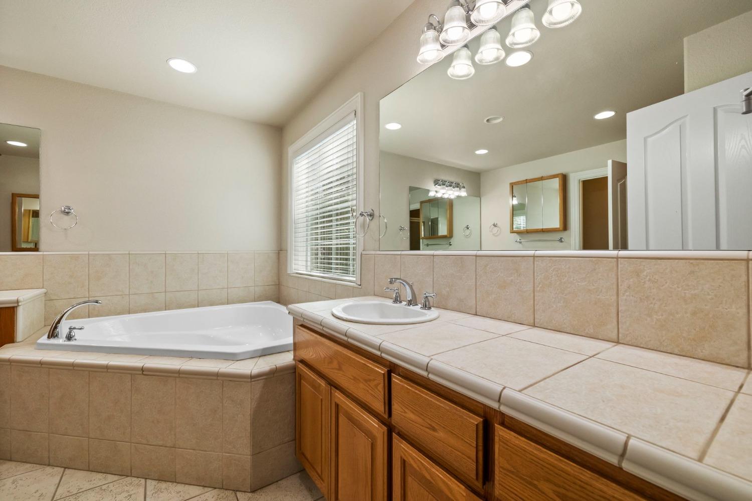 Detail Gallery Image 35 of 70 For 12456 Tannahill Dr, Groveland,  CA 95321 - 3 Beds | 2/1 Baths