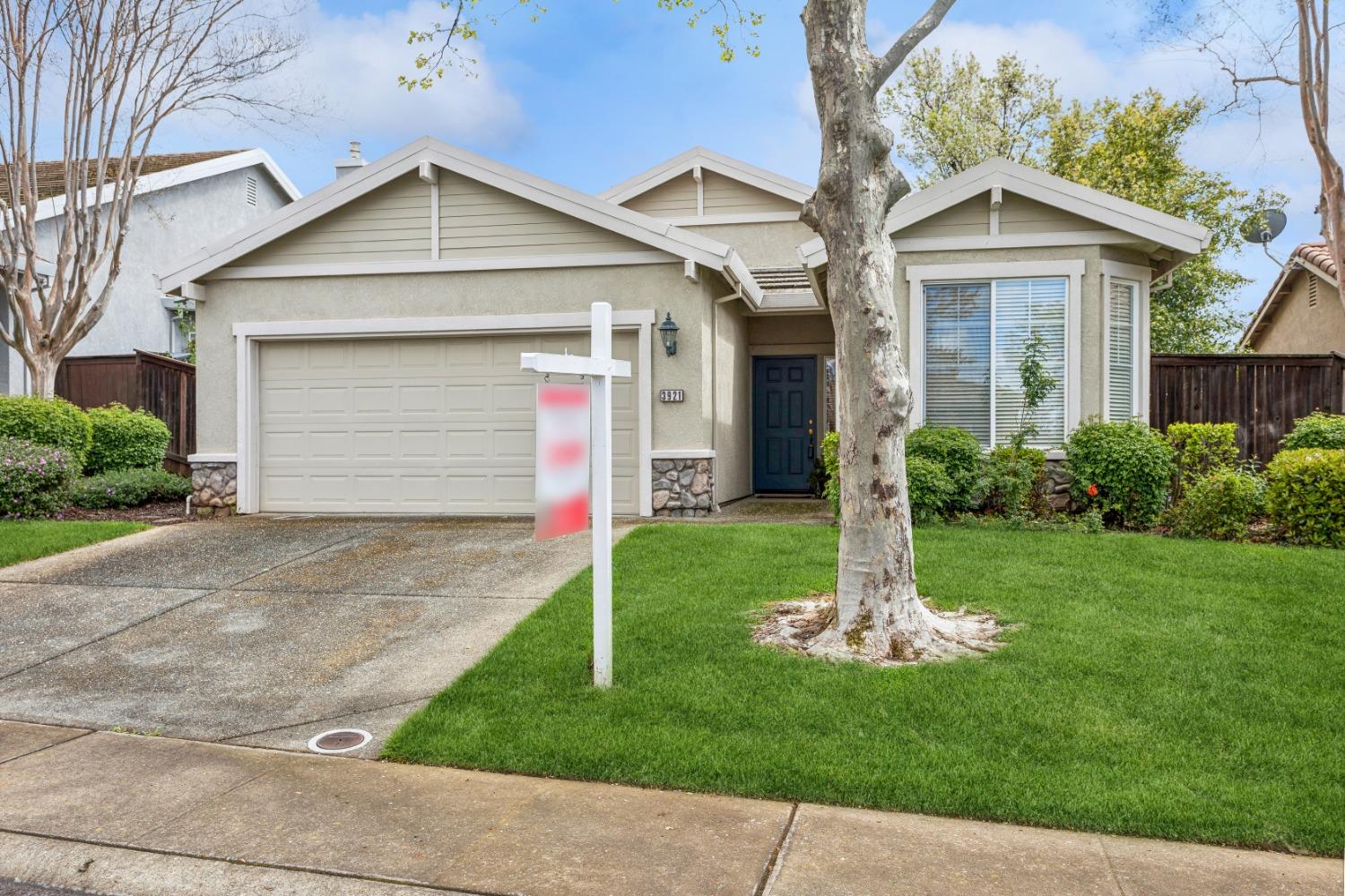 Photo of 3921 Coldwater Dr in Rocklin, CA