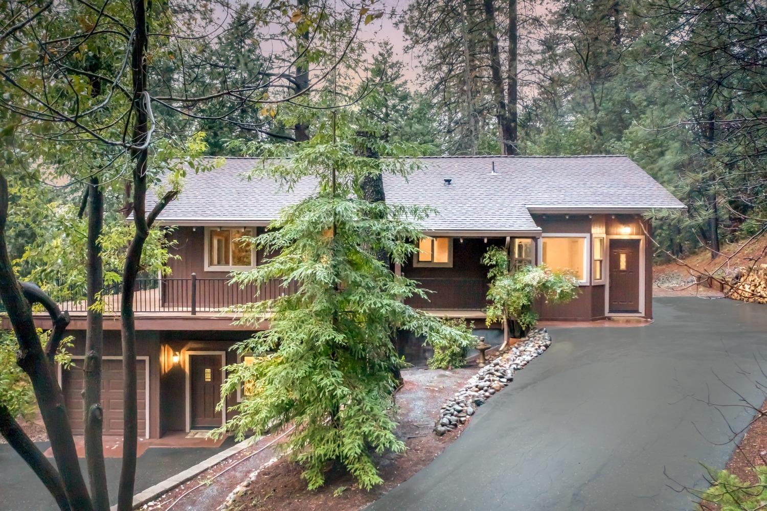 Photo of 10826 Bubbling Wells Rd in Grass Valley, CA