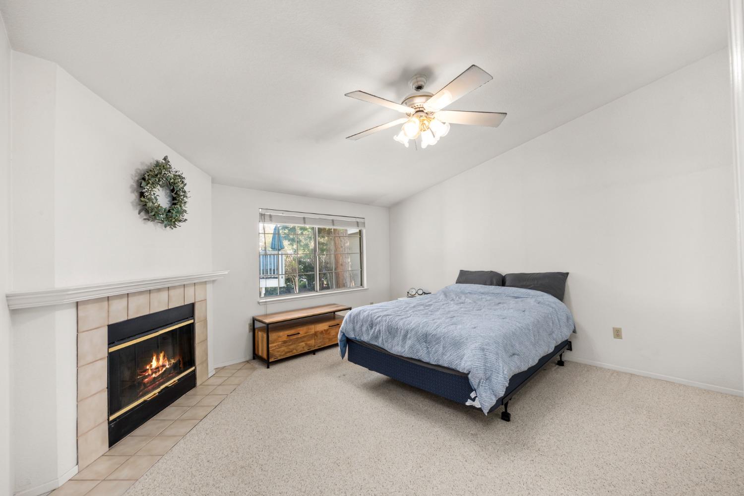 Detail Gallery Image 16 of 26 For 4704 Courtland Ln, Carmichael,  CA 95608 - 3 Beds | 2/1 Baths