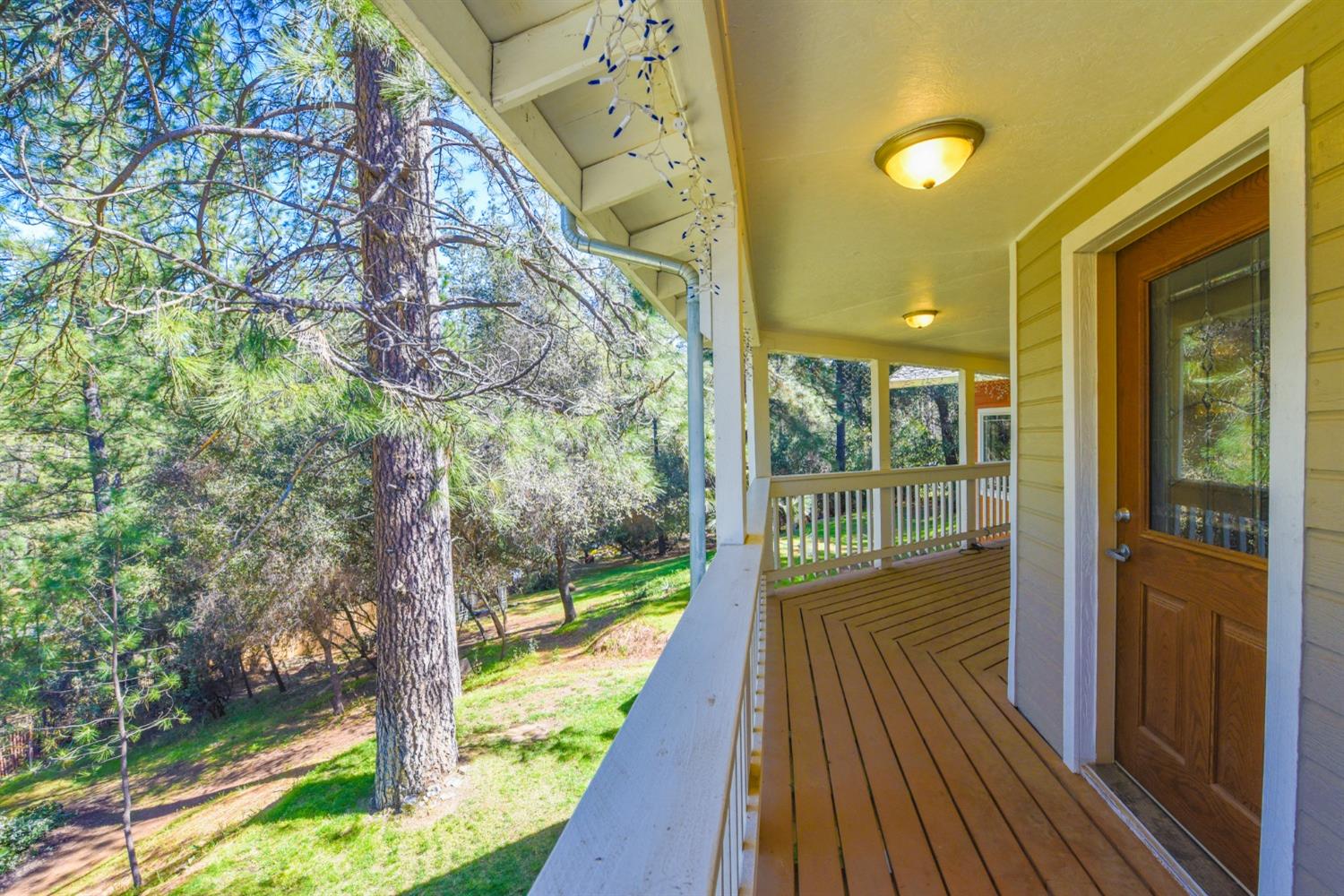 Detail Gallery Image 27 of 69 For 21895 Sawmill Flat Rd, Sonora,  CA 95370 - 4 Beds | 3/1 Baths