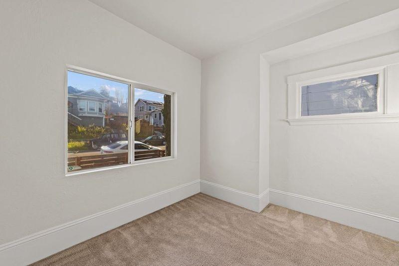 Detail Gallery Image 23 of 40 For 4701 Fairfax Ave, Oakland,  CA 94601 - 3 Beds | 2 Baths