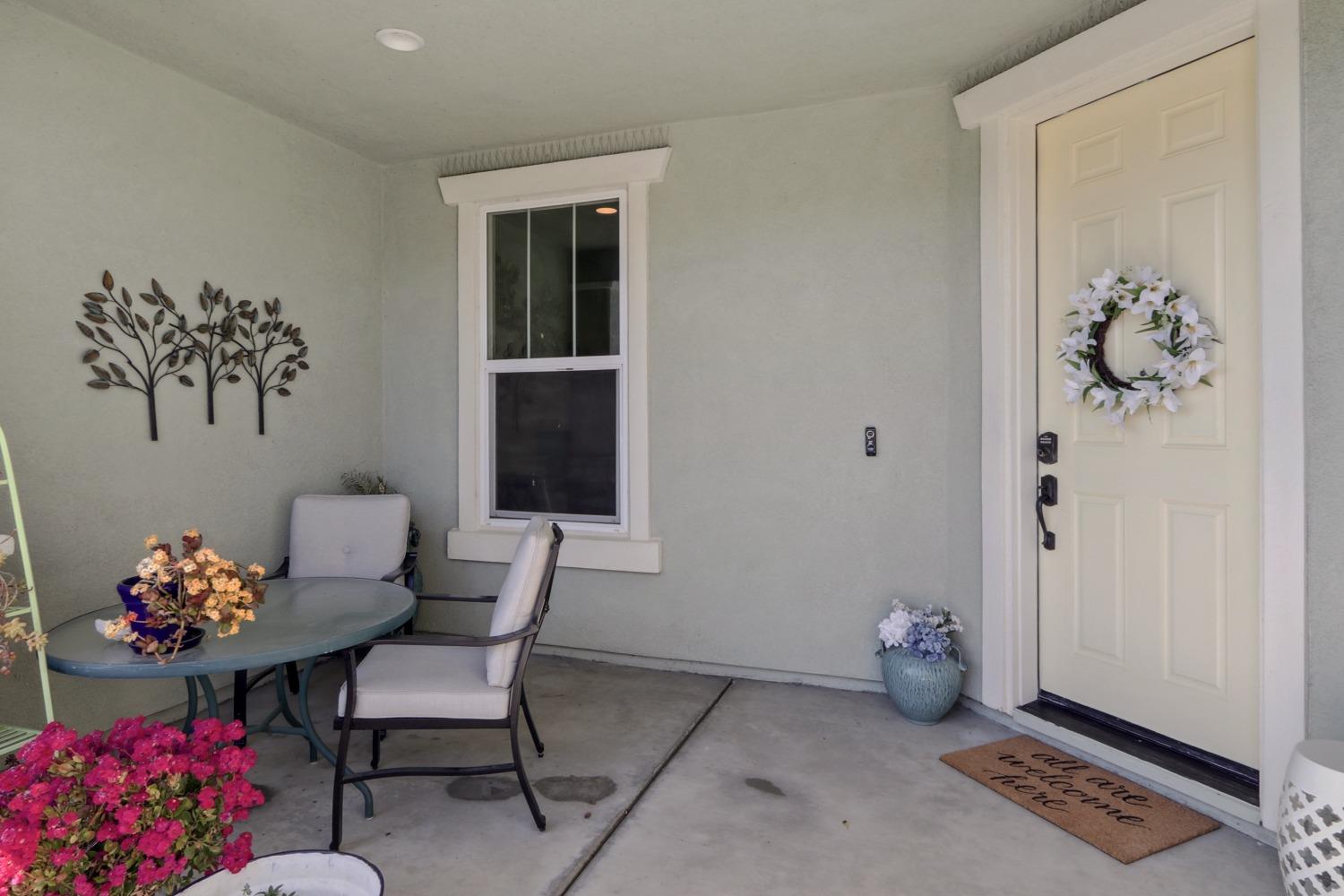 Detail Gallery Image 5 of 61 For 2525 Celebration Way, Woodland,  CA 95776 - 3 Beds | 2/1 Baths