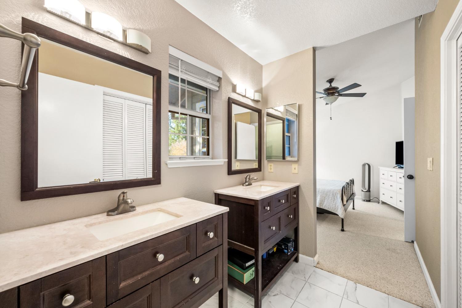 Detail Gallery Image 20 of 26 For 4704 Courtland Ln, Carmichael,  CA 95608 - 3 Beds | 2/1 Baths