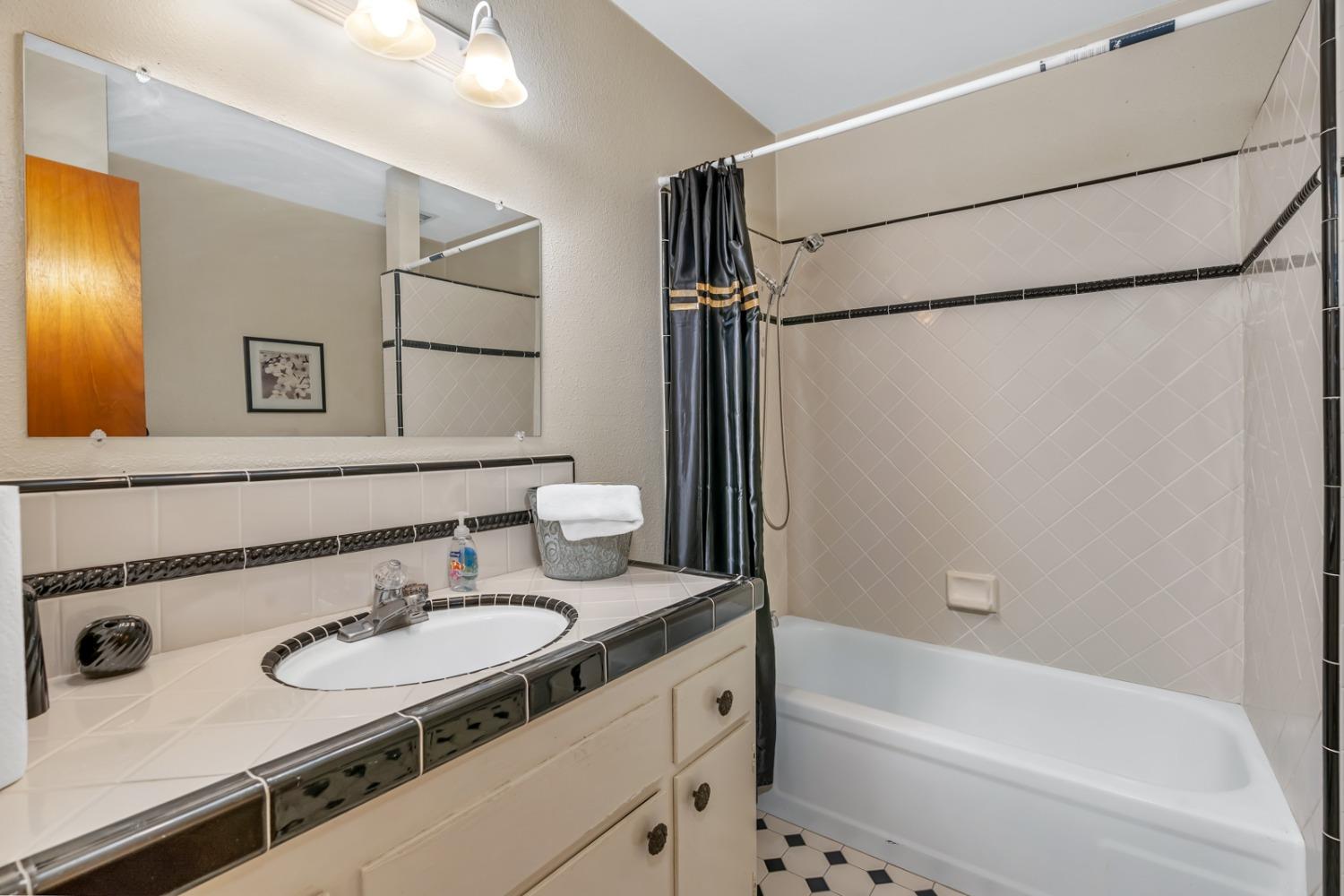 Detail Gallery Image 23 of 29 For 1823 Helena Ct, Merced,  CA 95348 - 3 Beds | 2 Baths