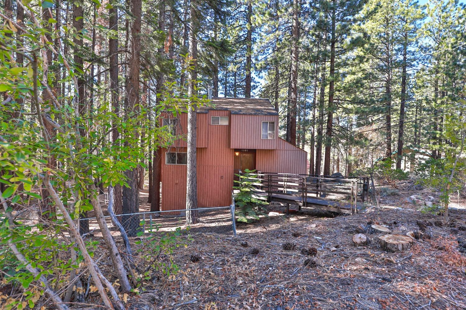 Detail Gallery Image 30 of 31 For 3820 Needle Peak Rd, South Lake Tahoe,  CA 96150 - 3 Beds | 2 Baths