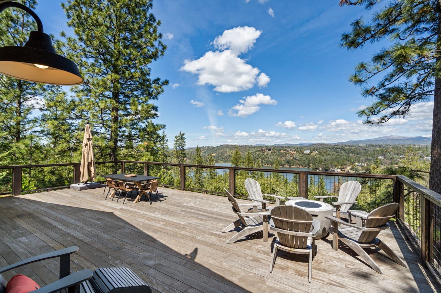Detail Gallery Image 5 of 99 For 12307 Tower Peak Ct, Groveland,  CA 95321 - 4 Beds | 4 Baths