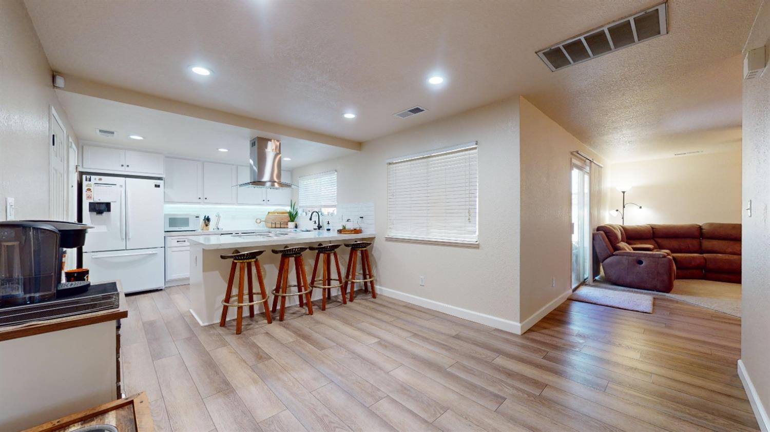 Detail Gallery Image 12 of 27 For 3033 Golden Eagle Ln, Modesto,  CA 95356 - 2 Beds | 2 Baths