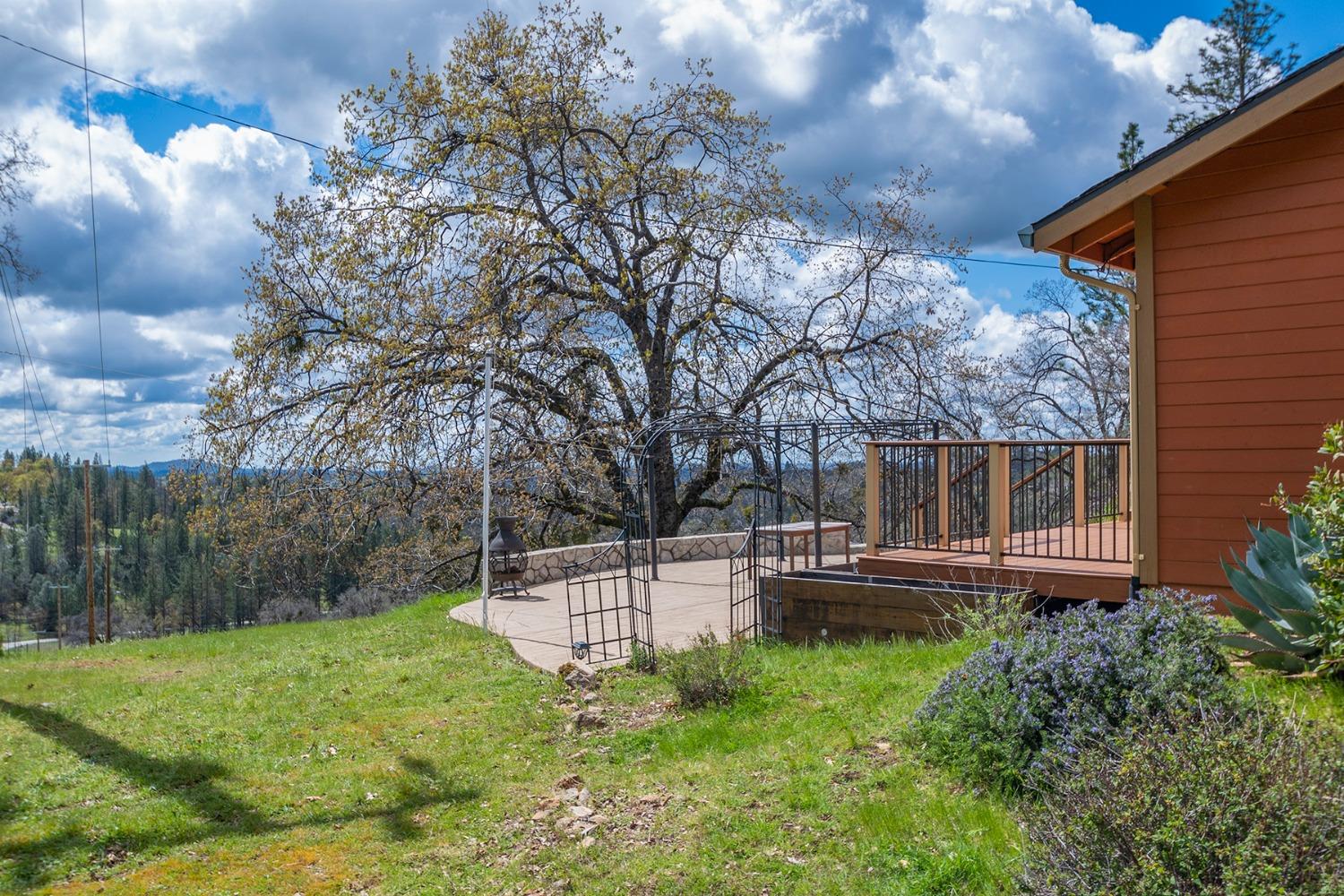 Detail Gallery Image 14 of 93 For 2344 Four Springs Trl, Placerville,  CA 95667 - 3 Beds | 2 Baths