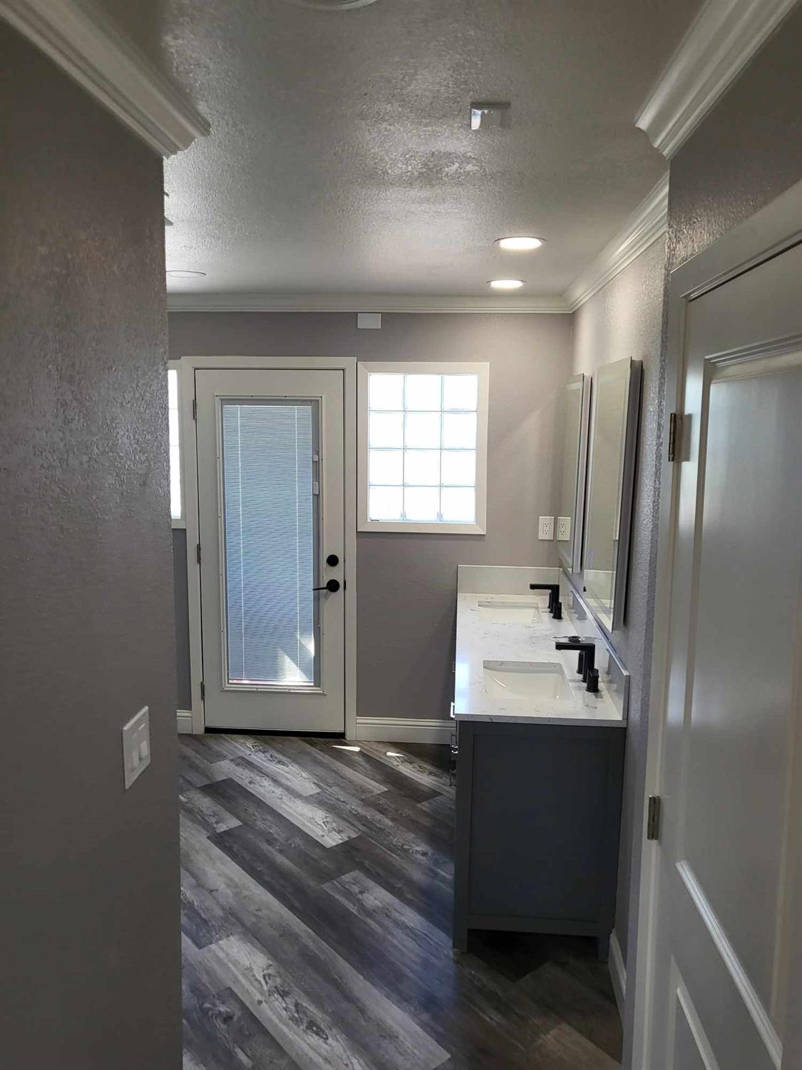 Detail Gallery Image 30 of 47 For 6150 T St, Sacramento,  CA 95817 - – Beds | – Baths
