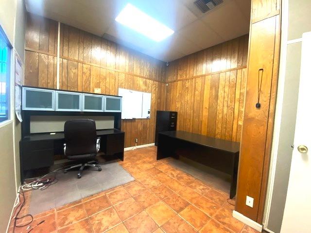 Detail Gallery Image 14 of 30 For 947 6th St, Los Banos,  CA 93635 - – Beds | – Baths