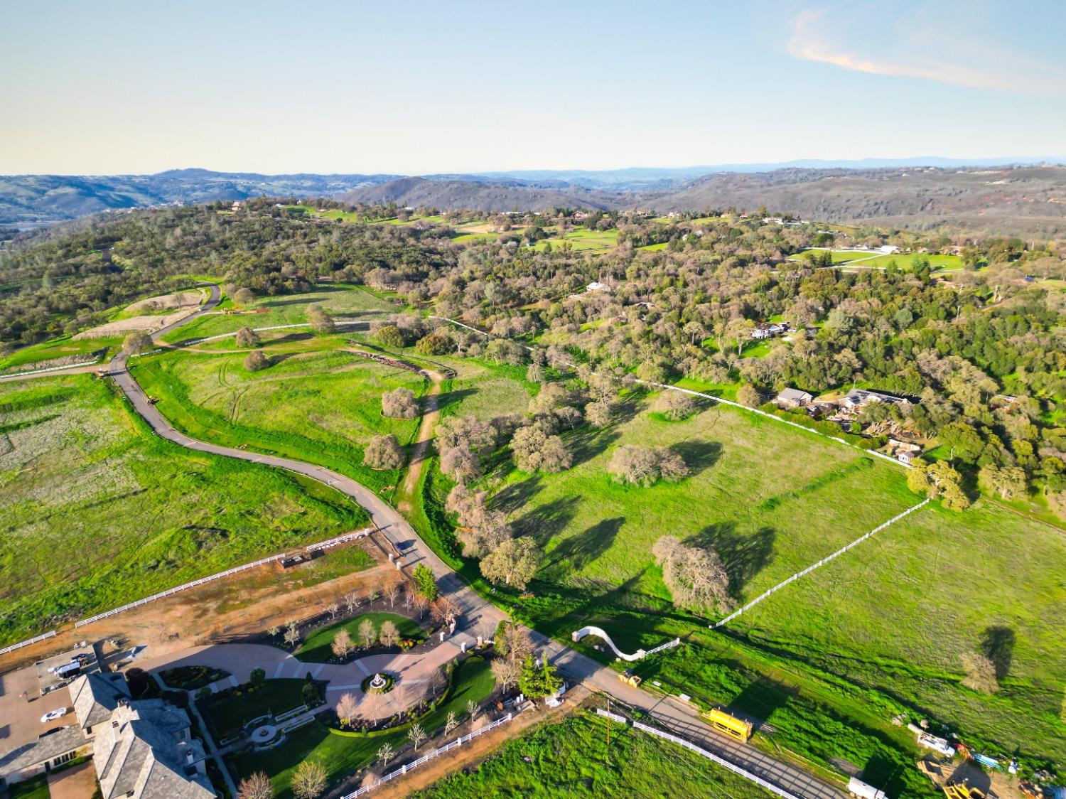 Detail Gallery Image 4 of 14 For 2021 via Veritas, El Dorado Hills,  CA 95762 - – Beds | – Baths