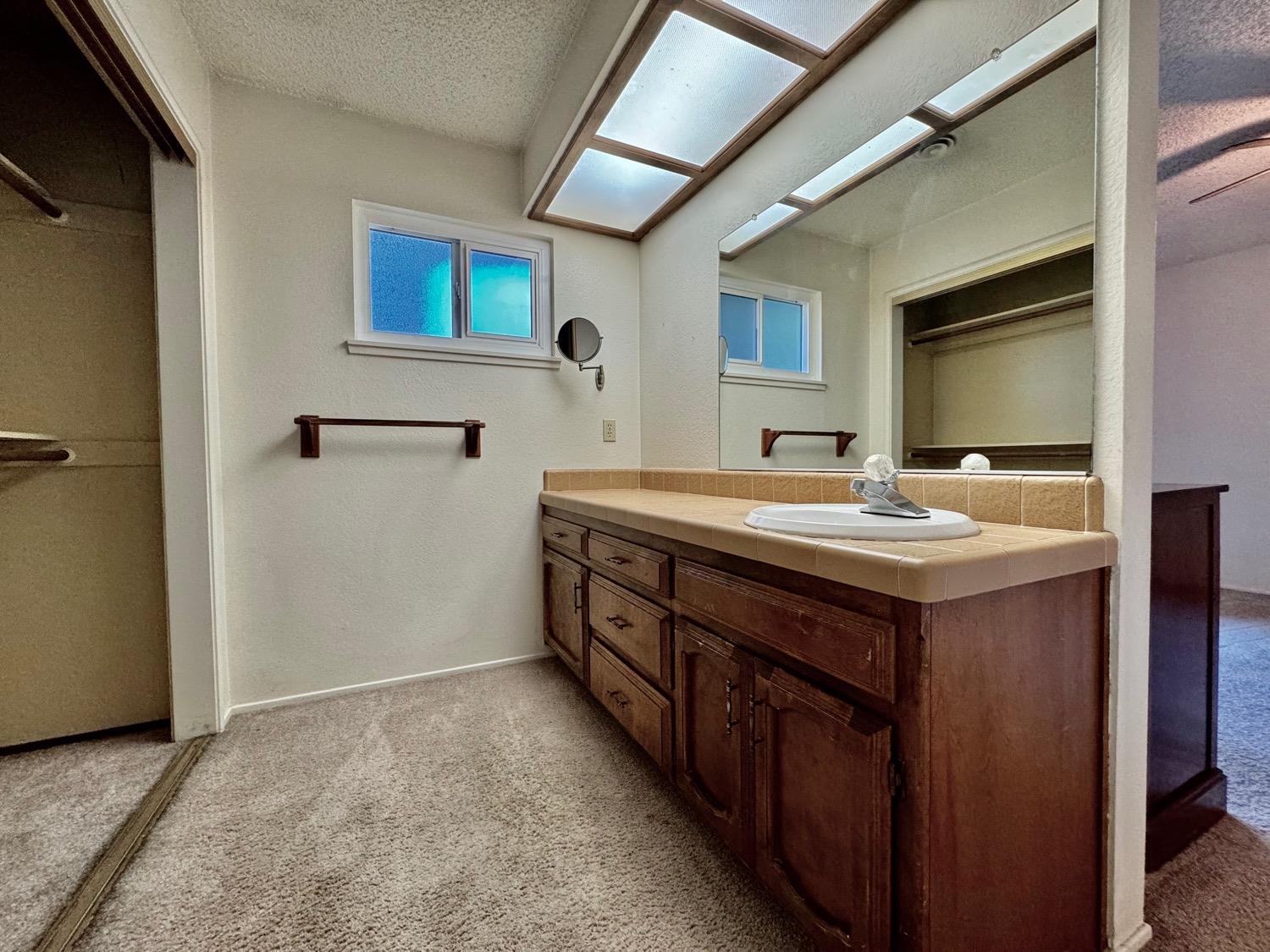 Detail Gallery Image 33 of 38 For 1561 Christifer Ln, Yuba City,  CA 95993 - 3 Beds | 2 Baths