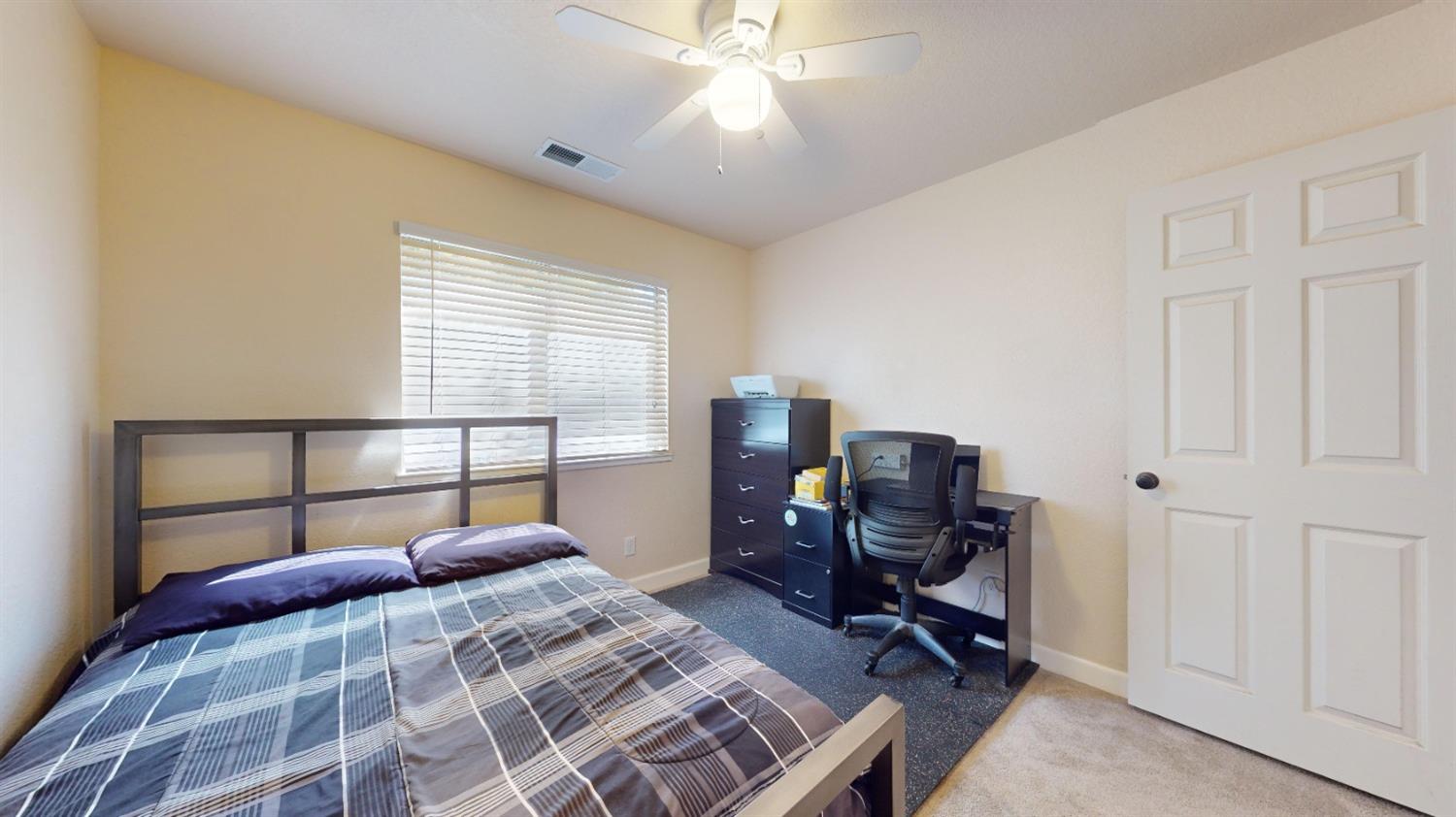 Detail Gallery Image 15 of 27 For 3033 Golden Eagle Ln, Modesto,  CA 95356 - 2 Beds | 2 Baths