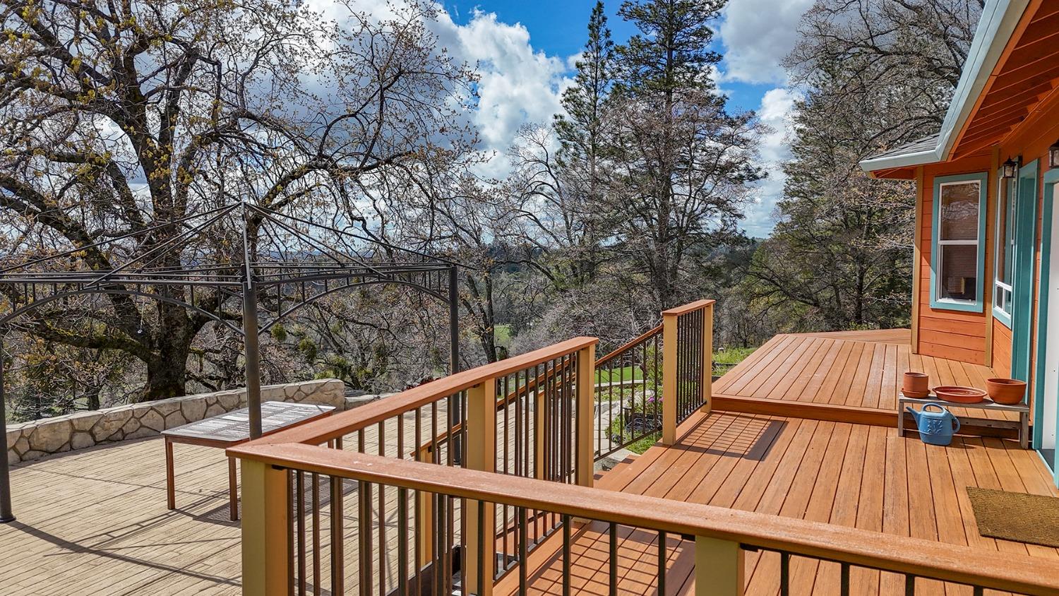 Detail Gallery Image 8 of 93 For 2344 Four Springs Trl, Placerville,  CA 95667 - 3 Beds | 2 Baths