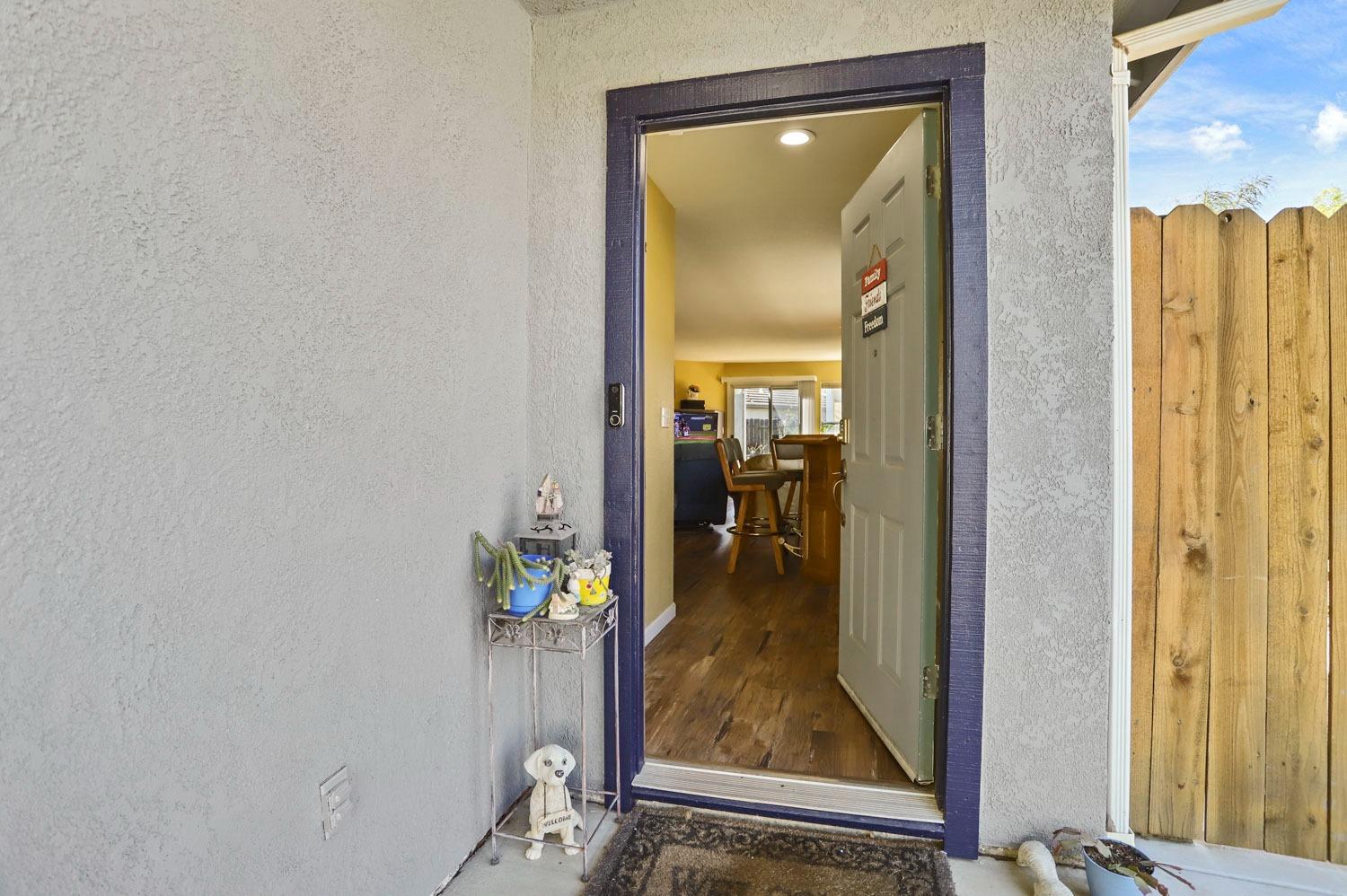 Detail Gallery Image 8 of 37 For 3337 Cardinal Flower Ave, Modesto,  CA 95355 - 3 Beds | 2 Baths