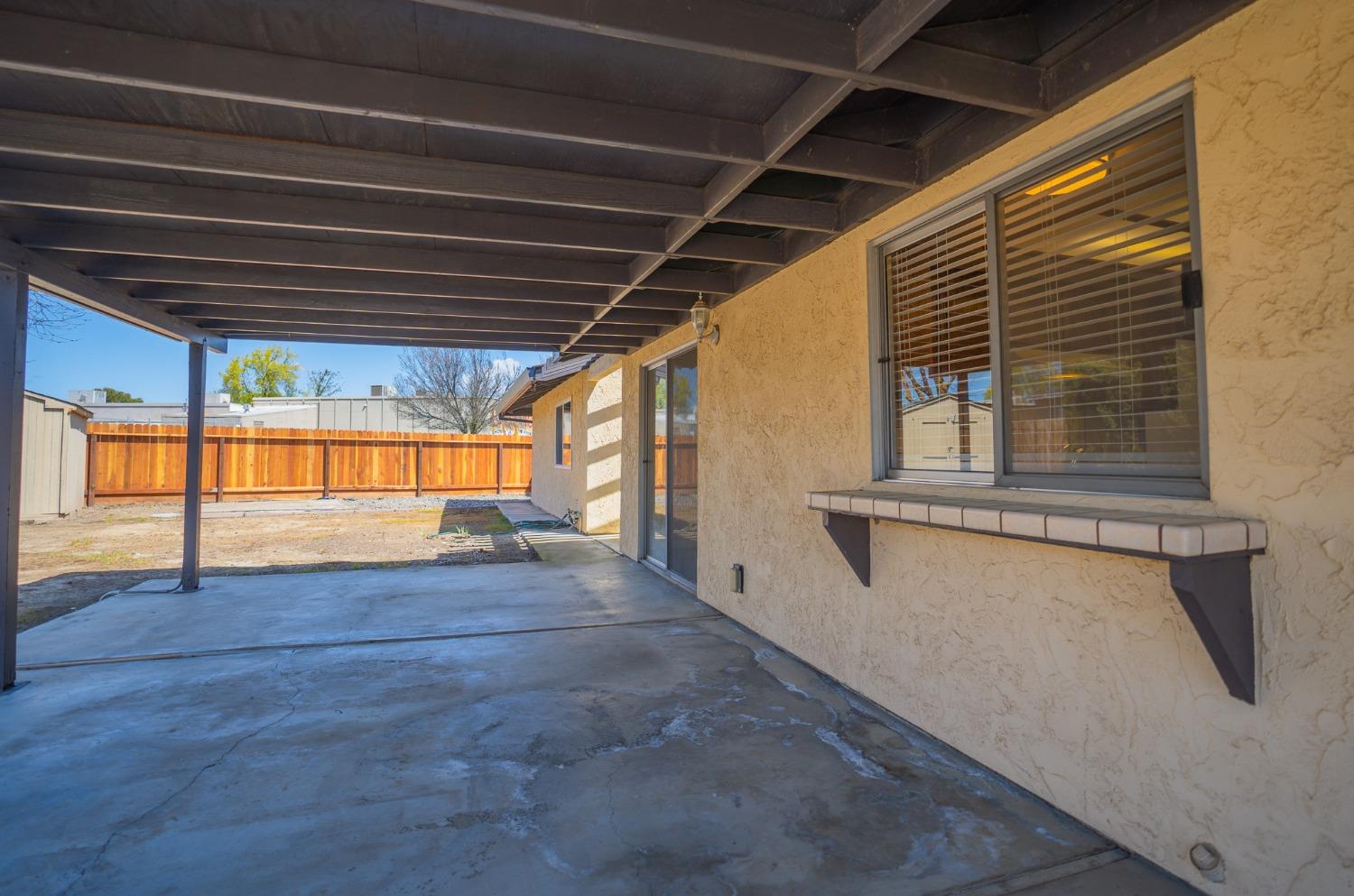 Detail Gallery Image 53 of 69 For 1905 S 11th, Los Banos,  CA 93635 - 3 Beds | 2 Baths