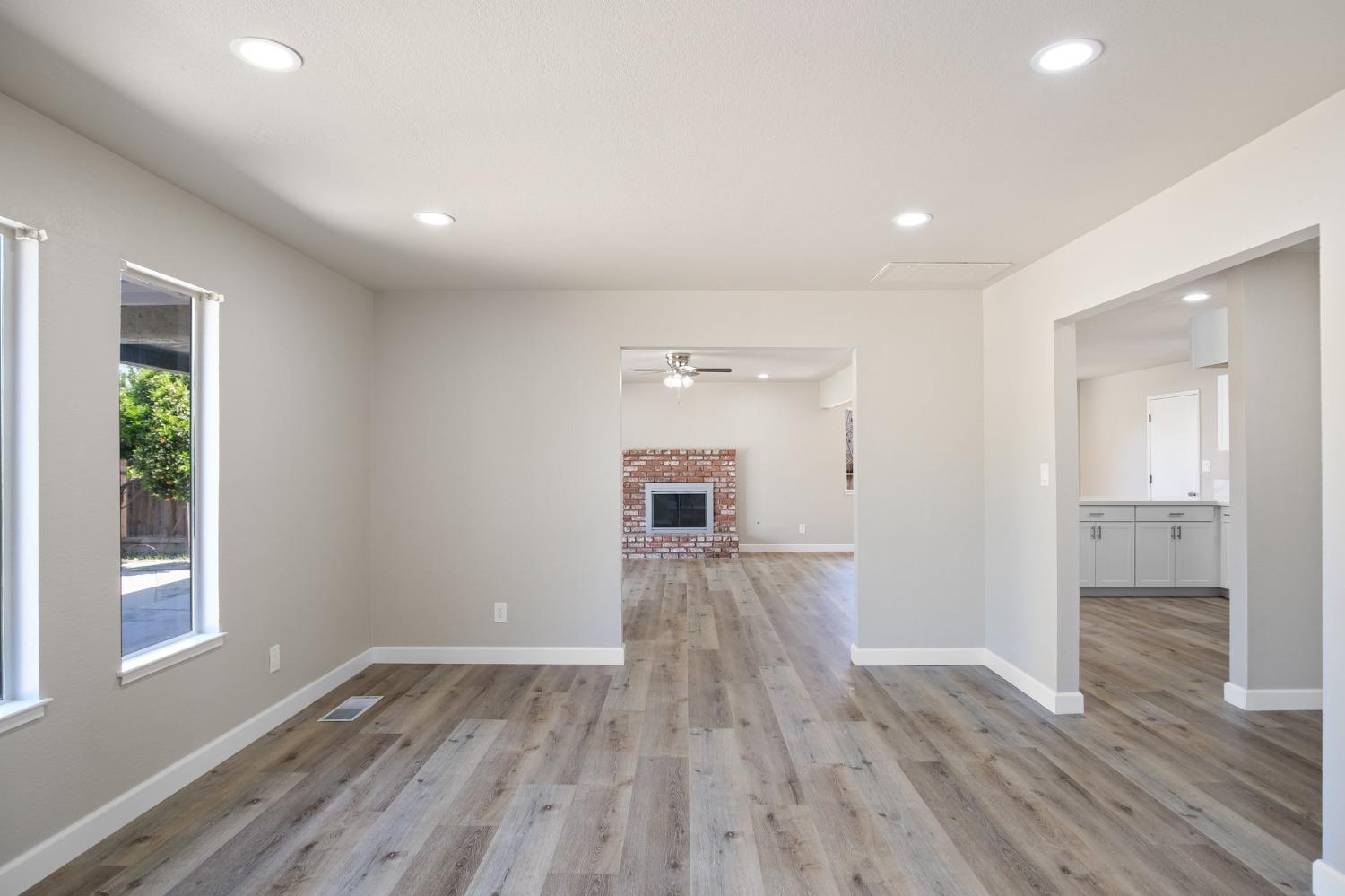 Detail Gallery Image 7 of 25 For 821 Ashland Ct, Turlock,  CA 95382 - 3 Beds | 2 Baths