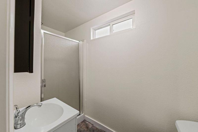 Detail Gallery Image 28 of 40 For 4701 Fairfax Ave, Oakland,  CA 94601 - 3 Beds | 2 Baths