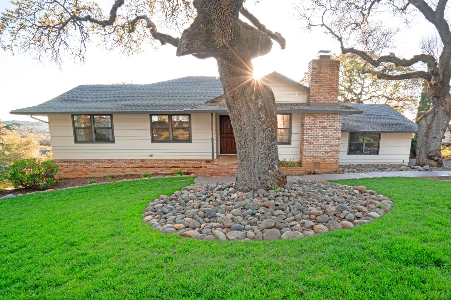 Detail Gallery Image 29 of 46 For 2320 Pinon Rd, Rescue,  CA 95672 - 4 Beds | 3 Baths