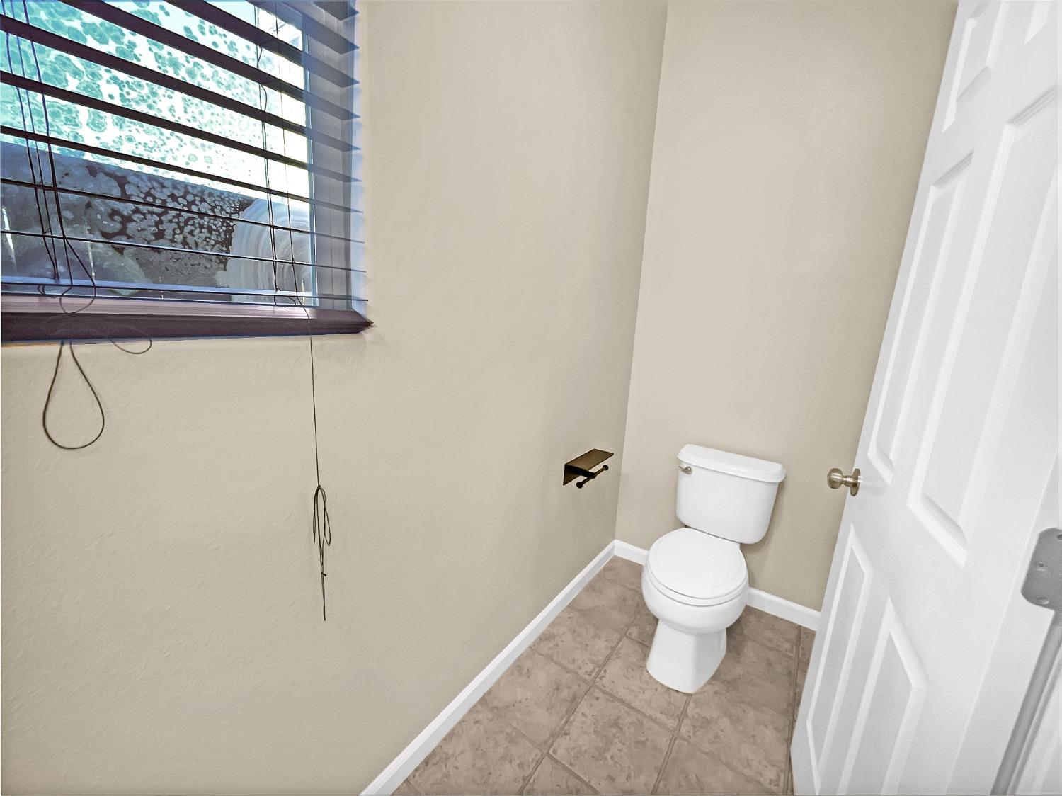 Detail Gallery Image 16 of 31 For 8844 Imray Way, Elk Grove,  CA 95624 - 3 Beds | 2/1 Baths