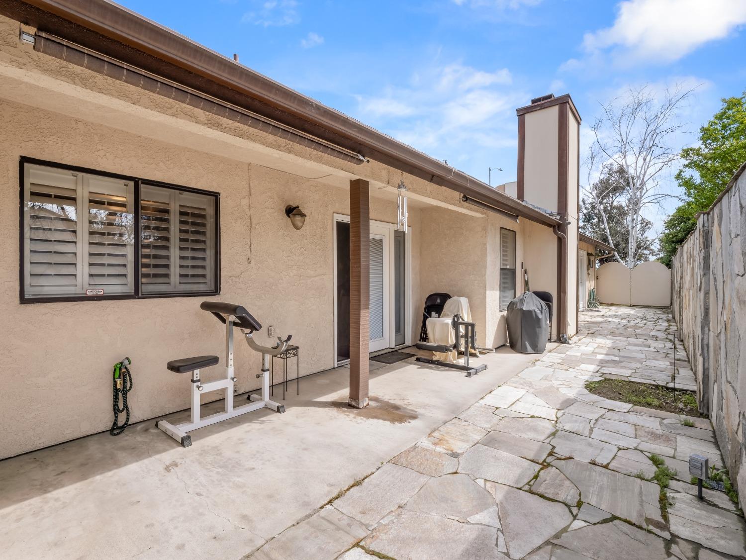 Detail Gallery Image 24 of 27 For 1010 S Clovis Ave #108,  Fresno,  CA 93727 - 3 Beds | 2 Baths