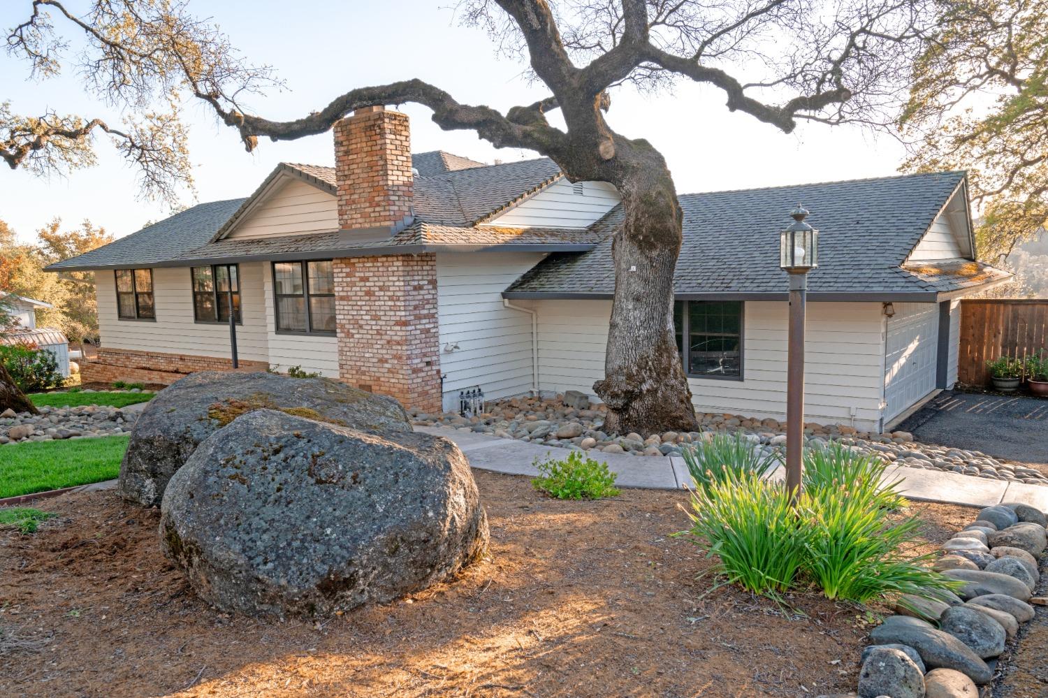 Detail Gallery Image 3 of 46 For 2320 Pinon Rd, Rescue,  CA 95672 - 4 Beds | 3 Baths