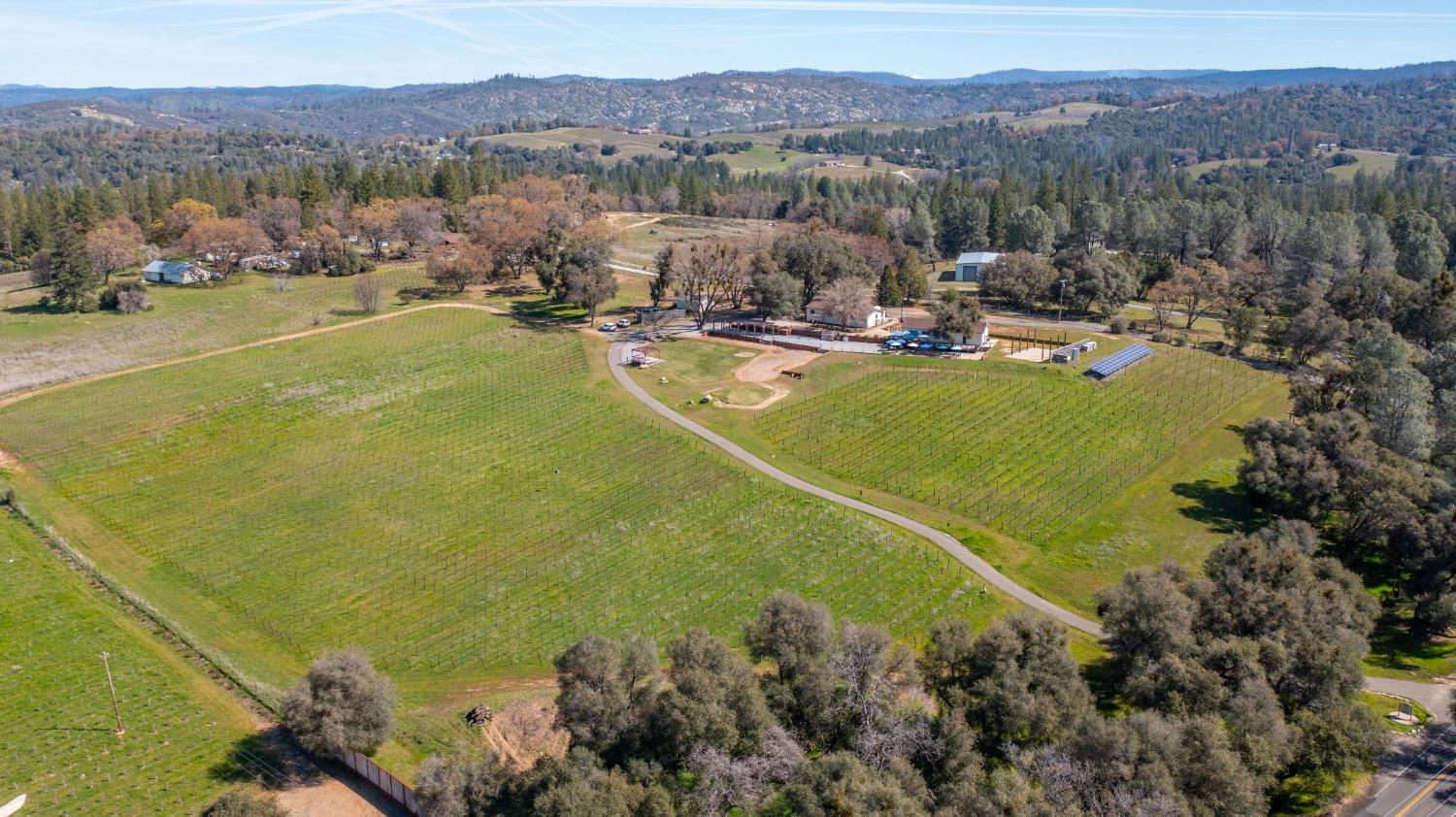 Photo of 7449 Fairplay Rd in Somerset, CA