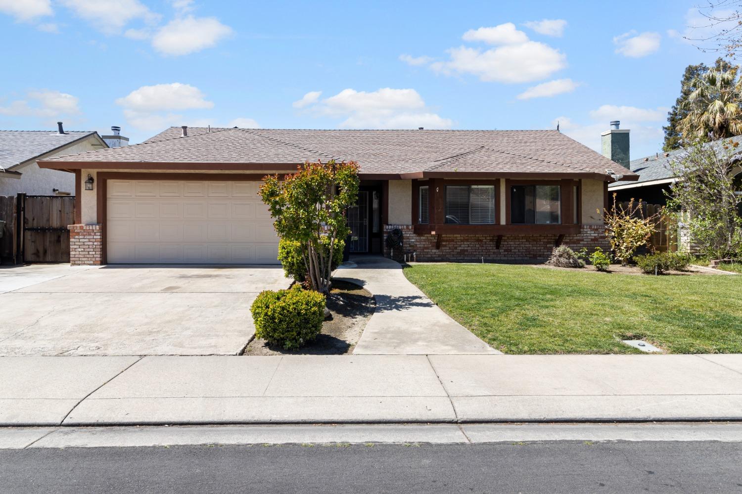 Detail Gallery Image 1 of 27 For 4013 Hennings Dr, Modesto,  CA 95356 - 3 Beds | 2 Baths