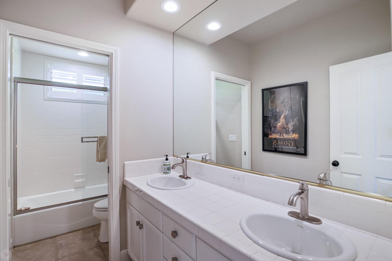 Detail Gallery Image 30 of 63 For 4236 Tsushima Ct, Stockton,  CA 95219 - 4 Beds | 2/1 Baths