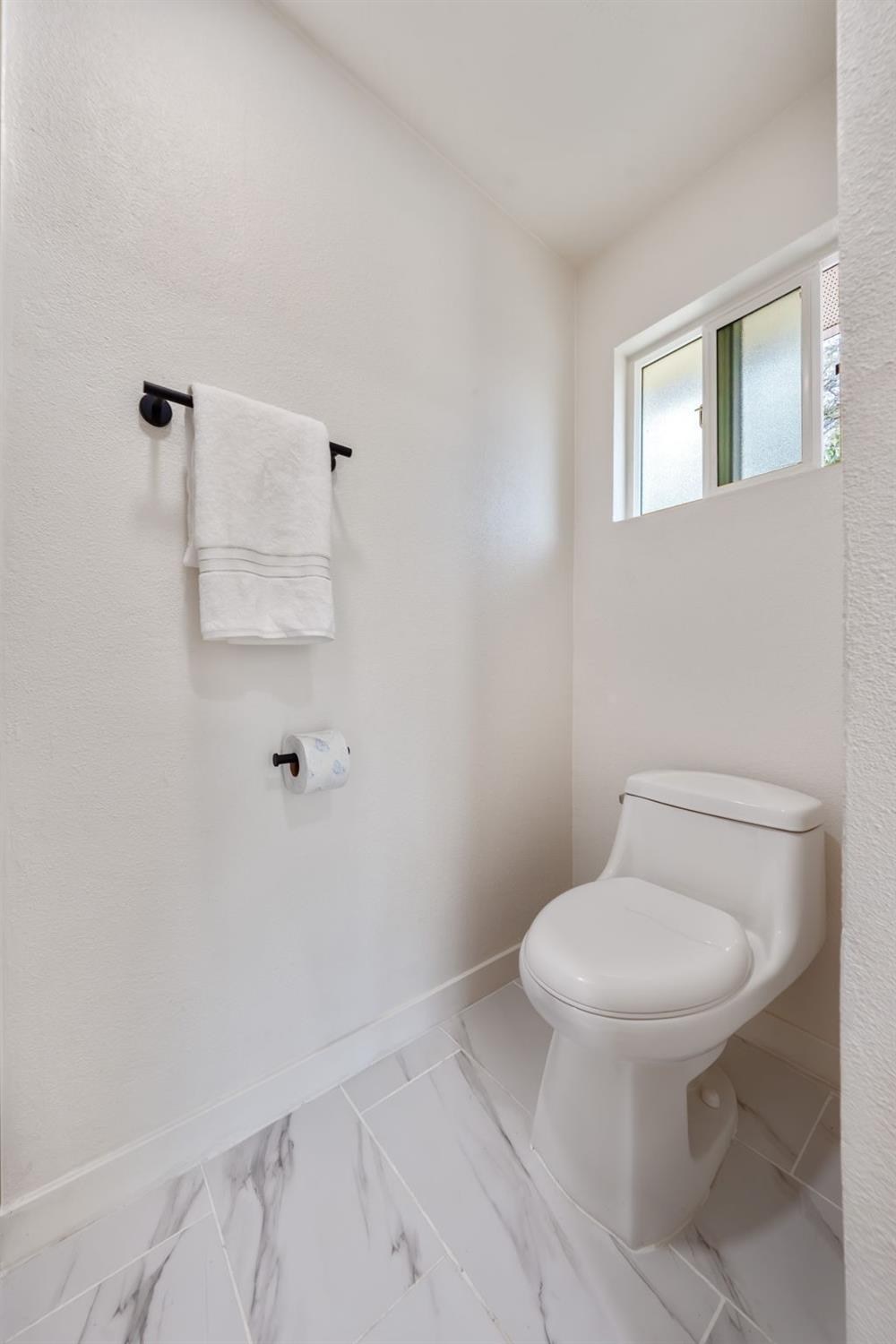 Detail Gallery Image 26 of 47 For 2217 Nancy Way, Carmichael,  CA 95608 - 4 Beds | 2 Baths