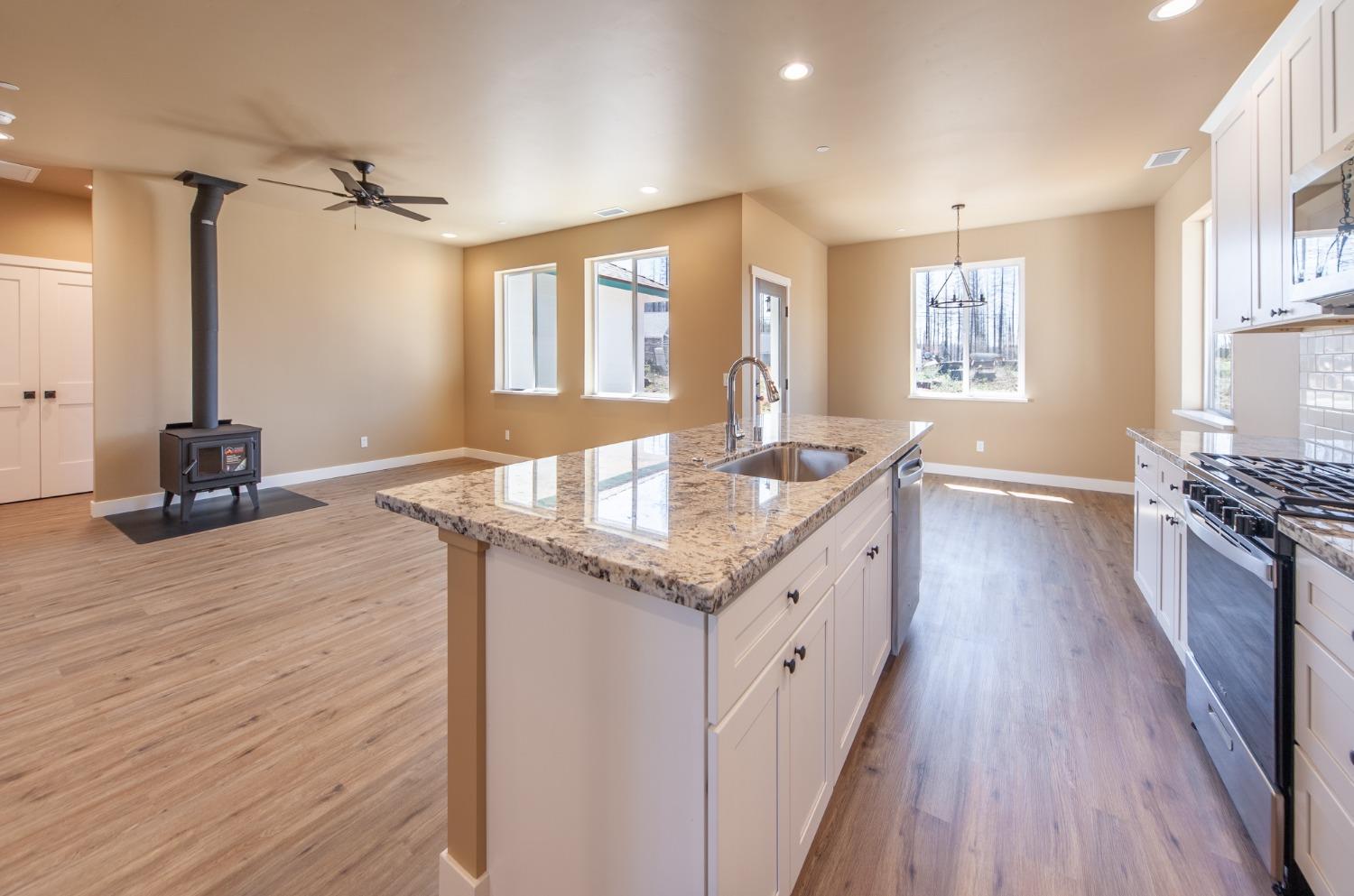 Detail Gallery Image 5 of 38 For 5145 Golden Aspen, Grizzly Flats,  CA 95636 - 3 Beds | 2 Baths