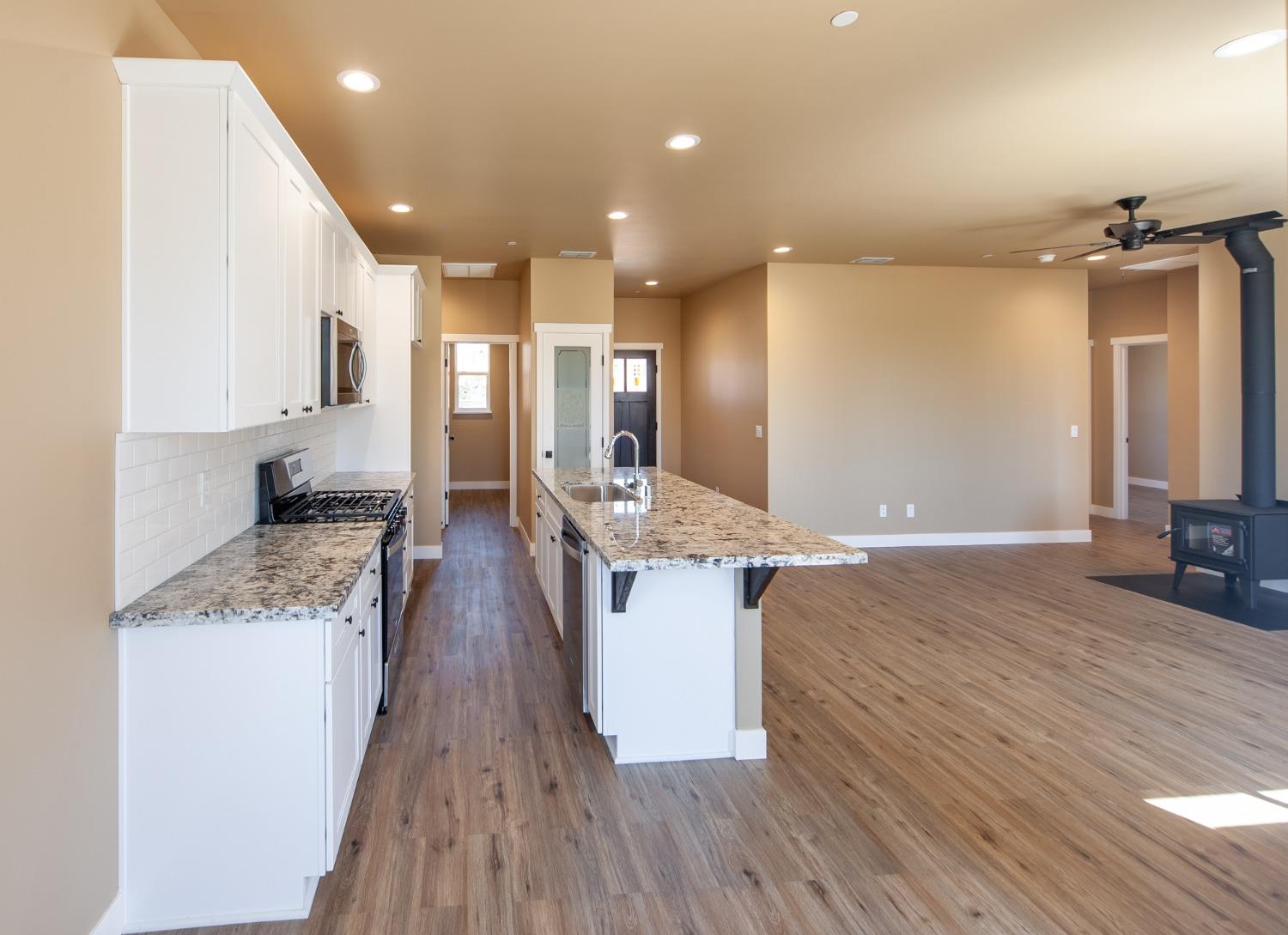 Detail Gallery Image 7 of 38 For 5145 Golden Aspen, Grizzly Flats,  CA 95636 - 3 Beds | 2 Baths