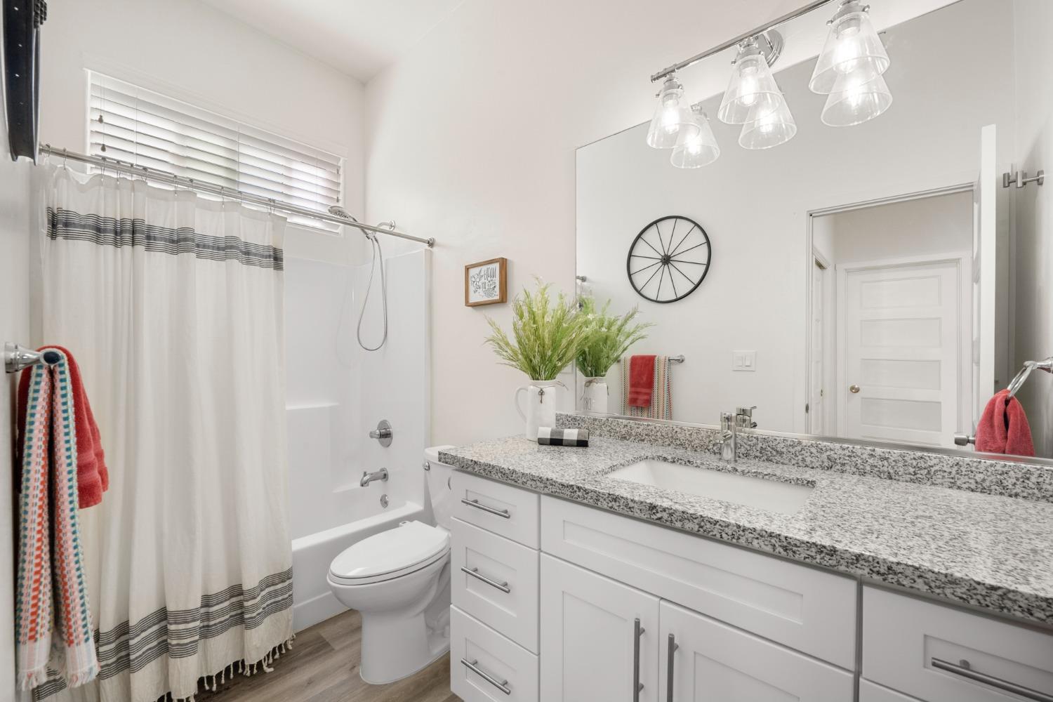 Detail Gallery Image 21 of 29 For 119 Shadow Wood Pl, Colfax,  CA 95713 - 3 Beds | 2 Baths