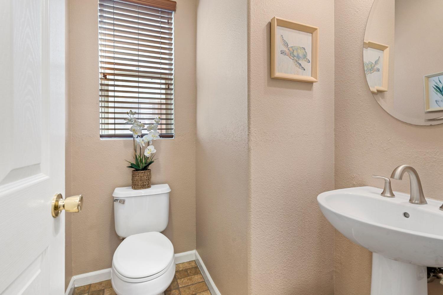 Detail Gallery Image 12 of 47 For 840 Kennedy Pl, Tracy,  CA 95377 - 4 Beds | 2/1 Baths