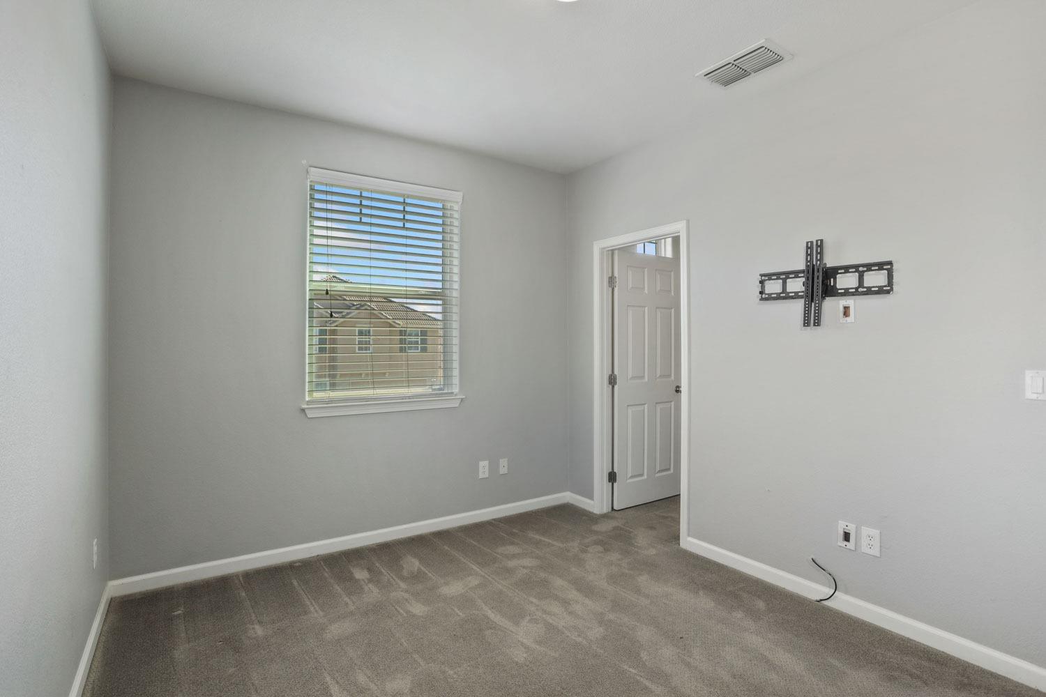 Detail Gallery Image 45 of 51 For 1639 Vasco St, Manteca,  CA 95337 - 4 Beds | 2/1 Baths