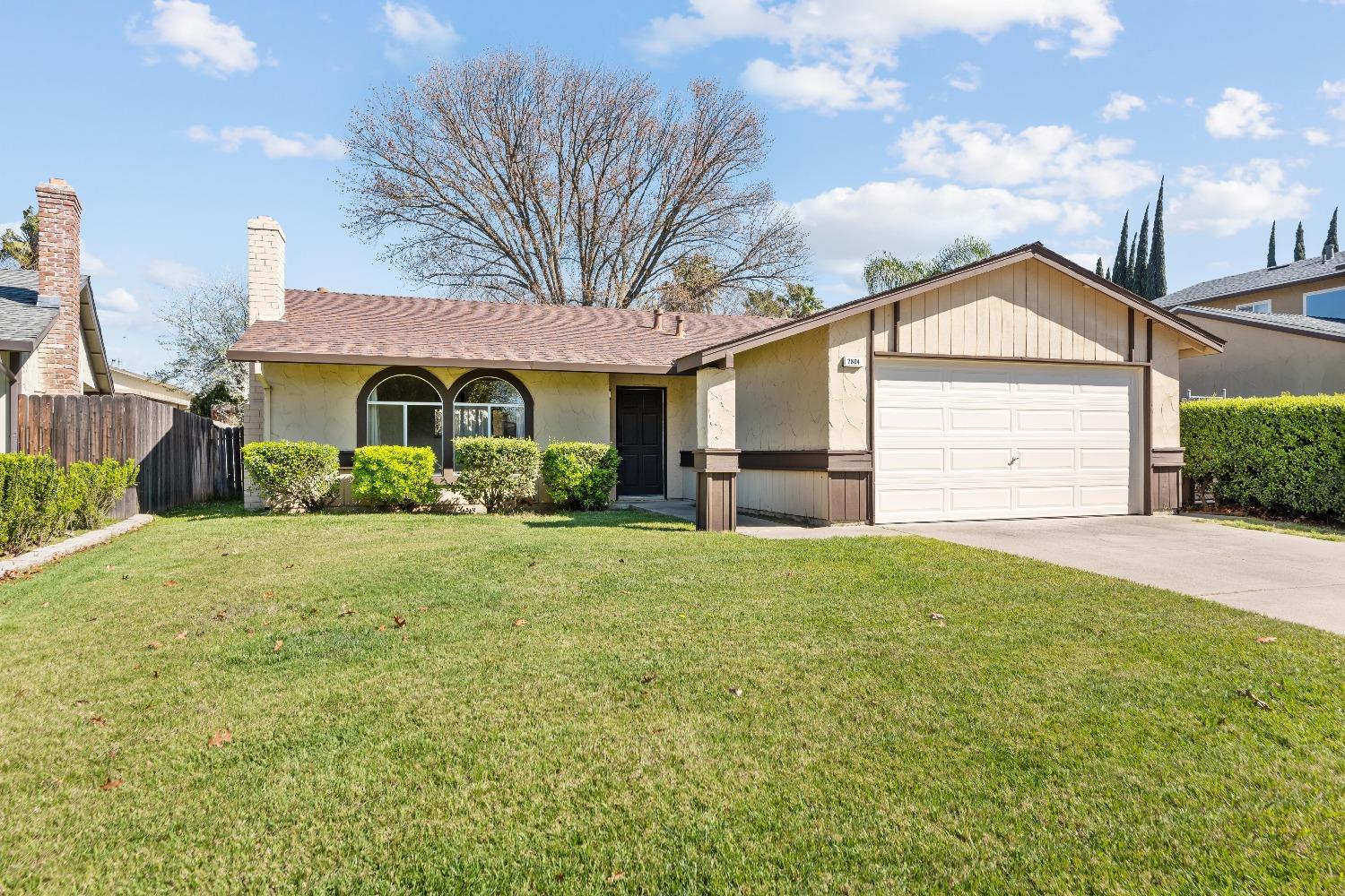 Photo of 7804 Smoley Wy in Citrus Heights, CA
